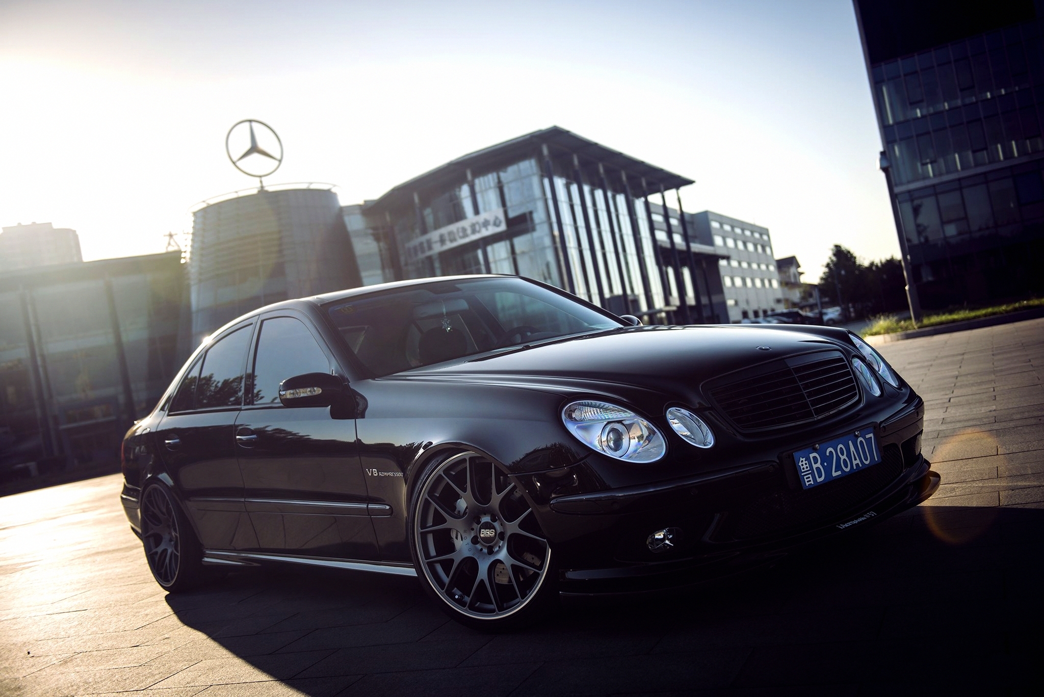 Бандитский Mercedes Benz e63 AMG