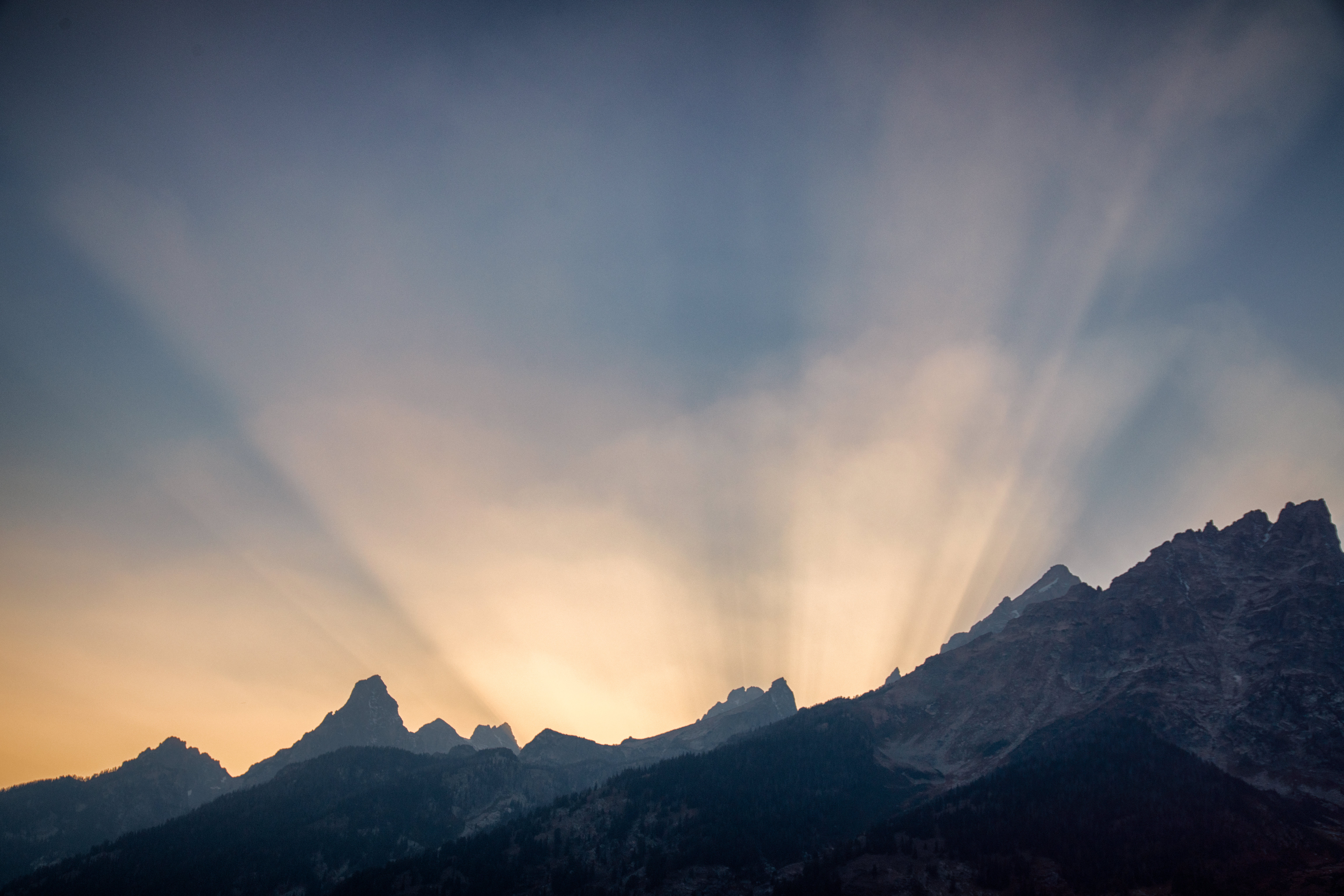 1920 x 1080 picture nature, sunset, mountains, shine, light, beams, rays
