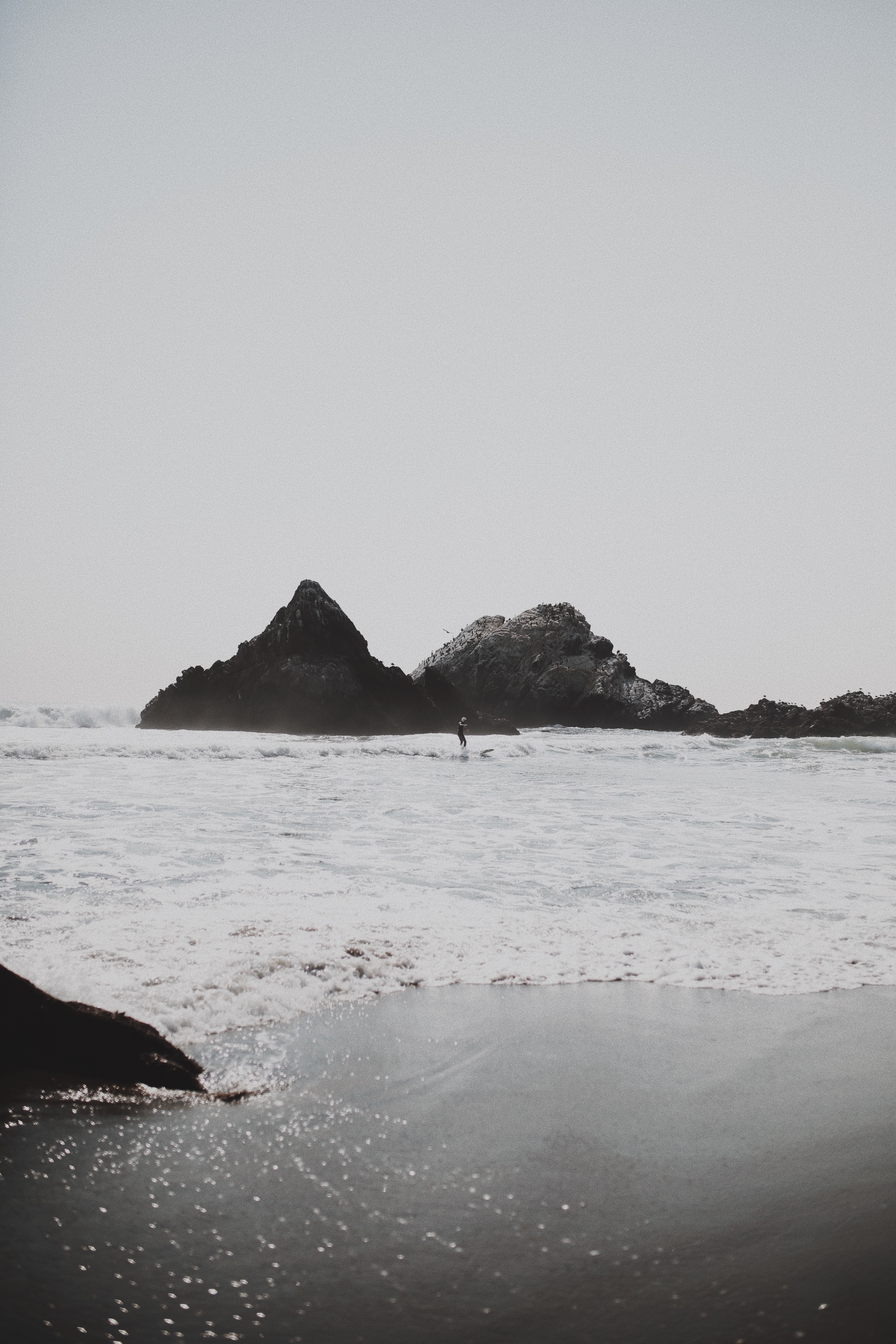 Laden Sie das Felsen, Die Steine, Natur, Sea, Waves, Surfer, Strand-Bild kostenlos auf Ihren PC-Desktop herunter