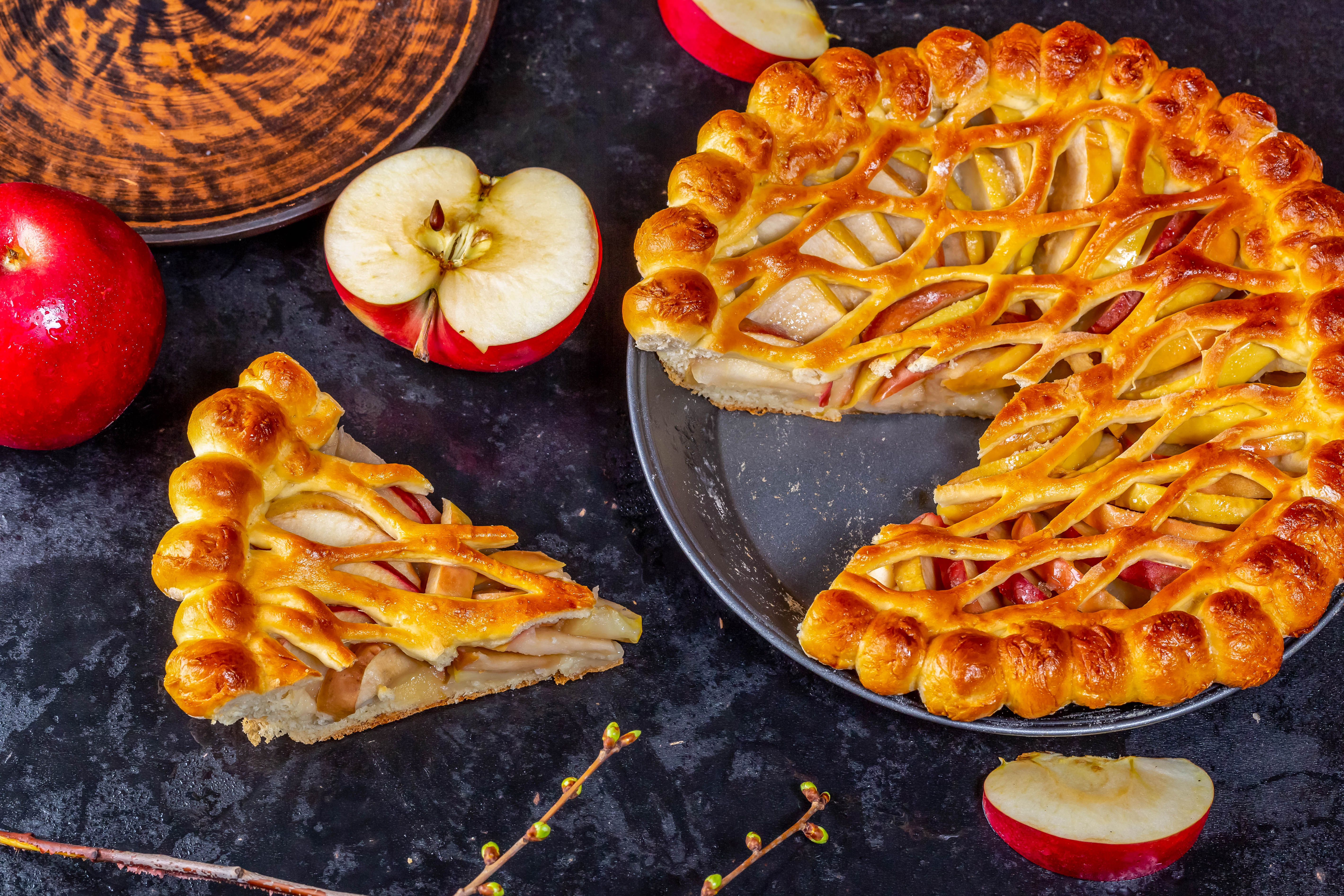 Красивые пироги с яблоками
