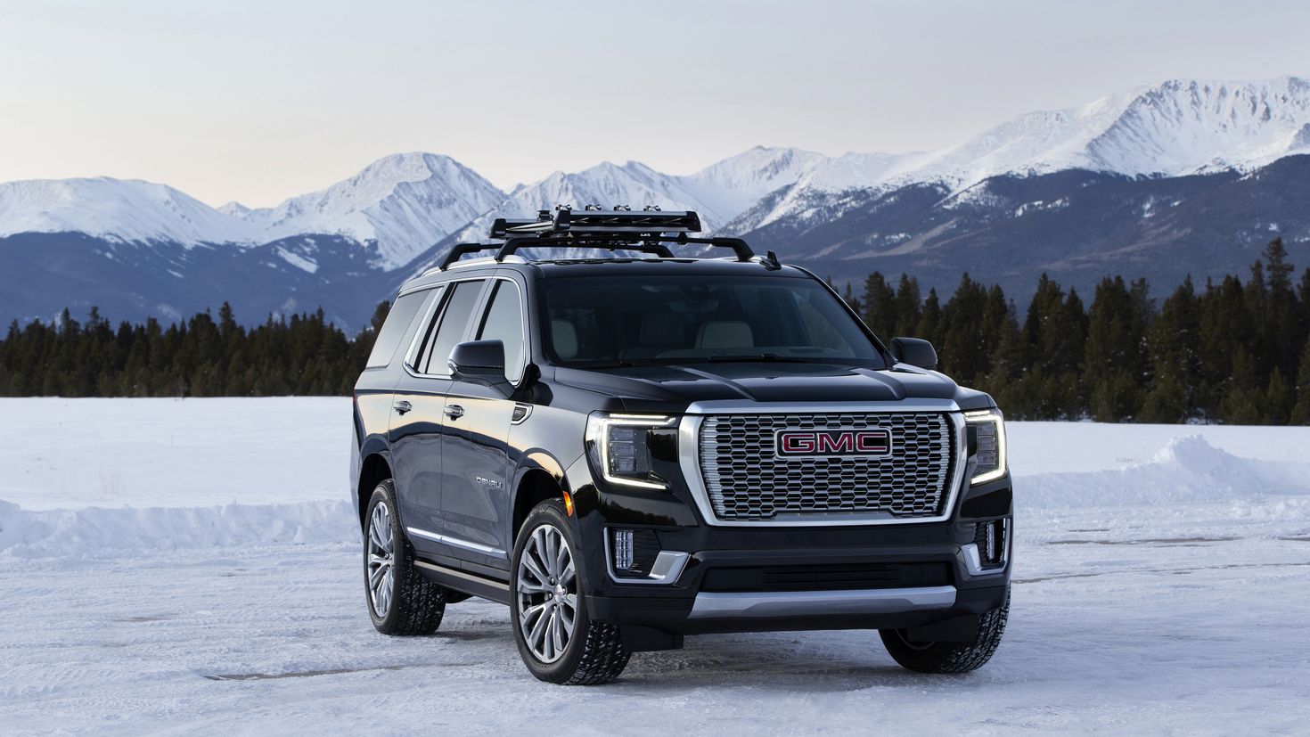 Внедорожники года. GMC Denali 2021. Новый GMC Юкон Денали 2020. GMC Yukon Denali XL 2021. GMC Yukon Denali 2021.