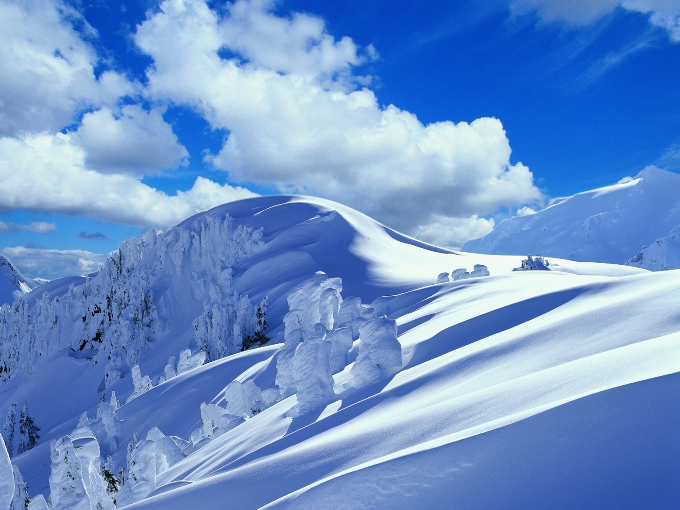 Скачать картинку Горы, Снег, Пейзаж в телефон бесплатно.