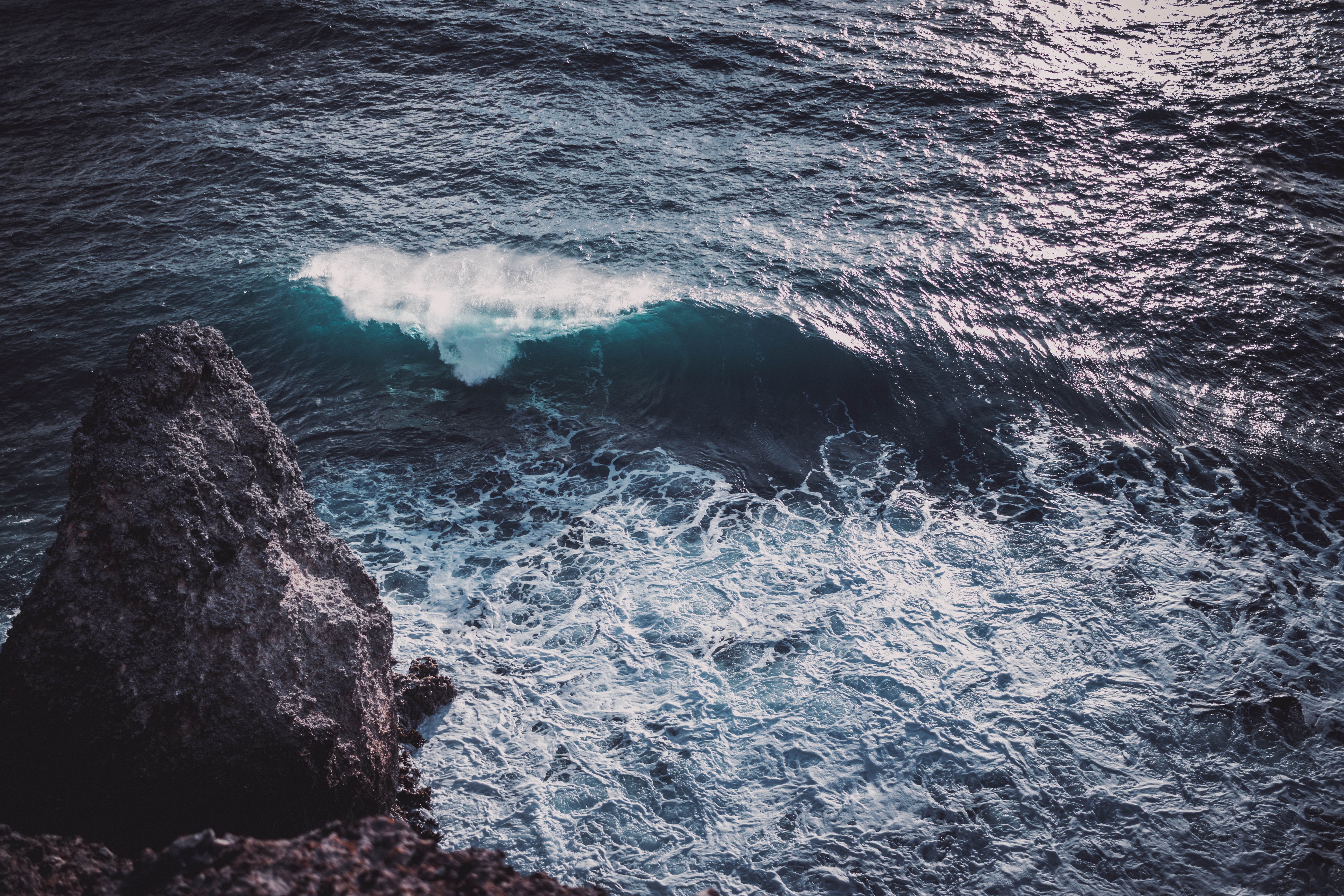 Laden Sie das Felsen, Rock, Welle, Natur, Surfen, Wasser, Sea-Bild kostenlos auf Ihren PC-Desktop herunter