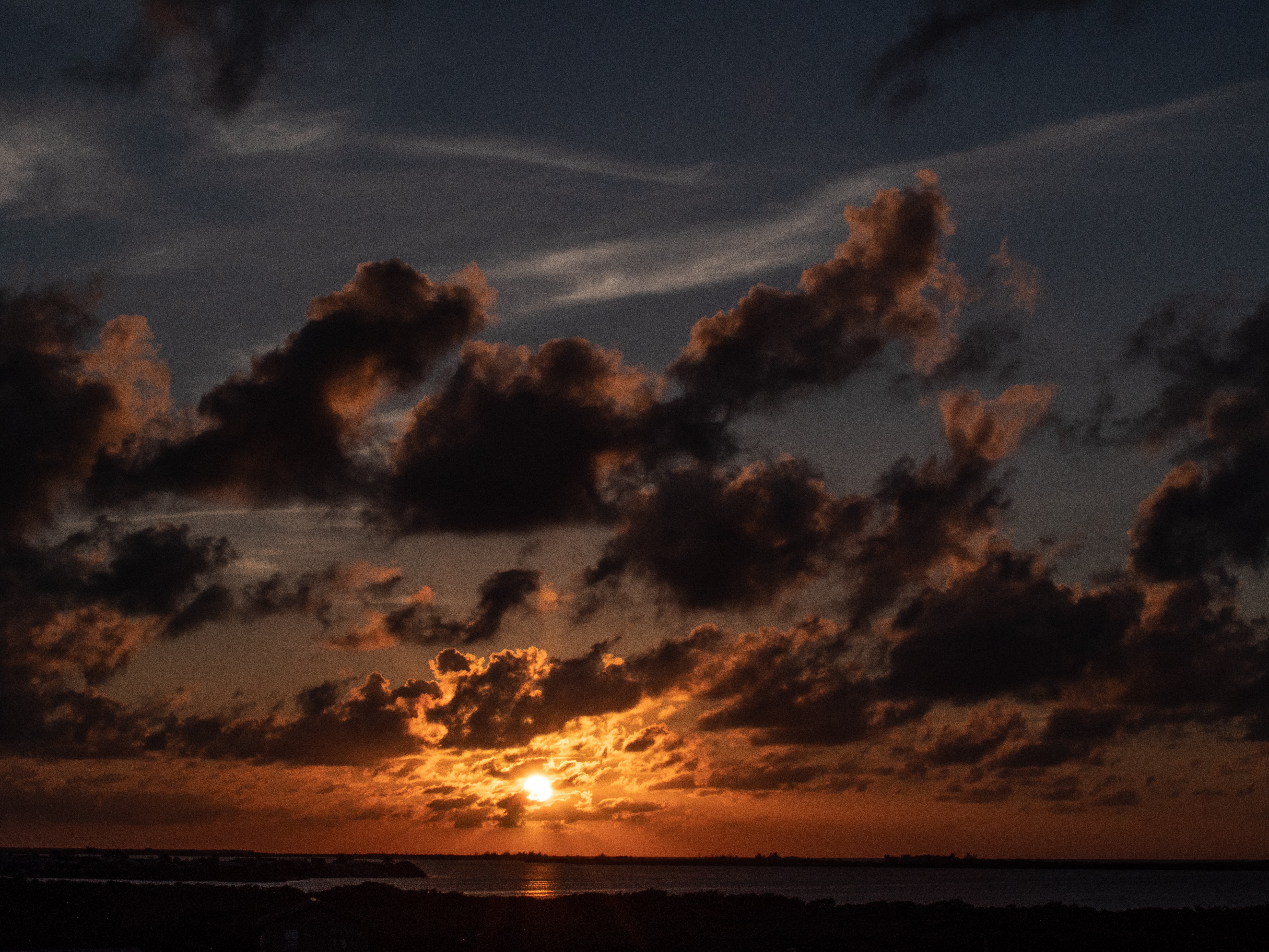 Laden Sie das Sunset, Horizont, Dämmerung, Twilight, San Pedro, Belize, Clouds, Dunkel-Bild kostenlos auf Ihren PC-Desktop herunter