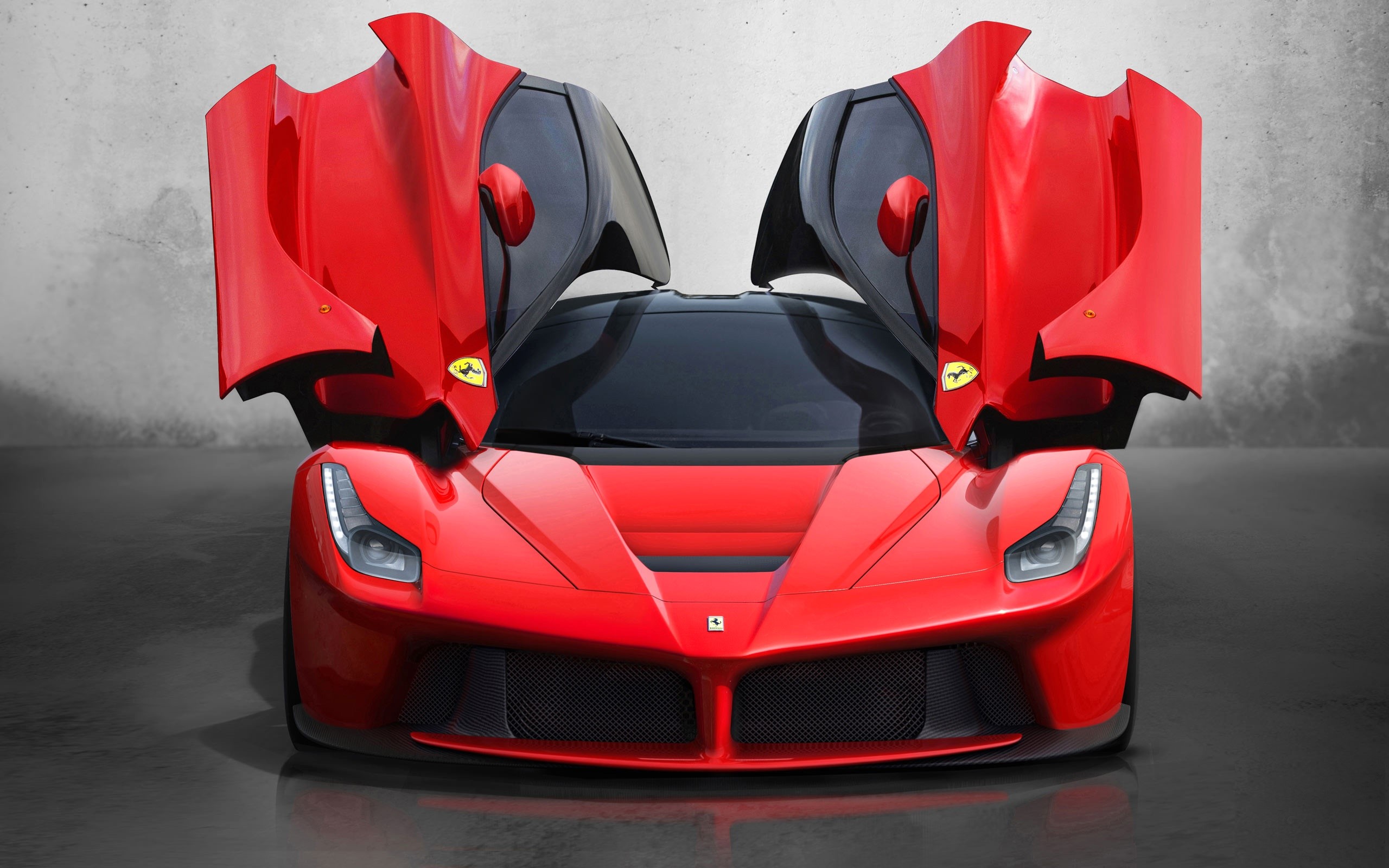 Ferrari Enzo спереди