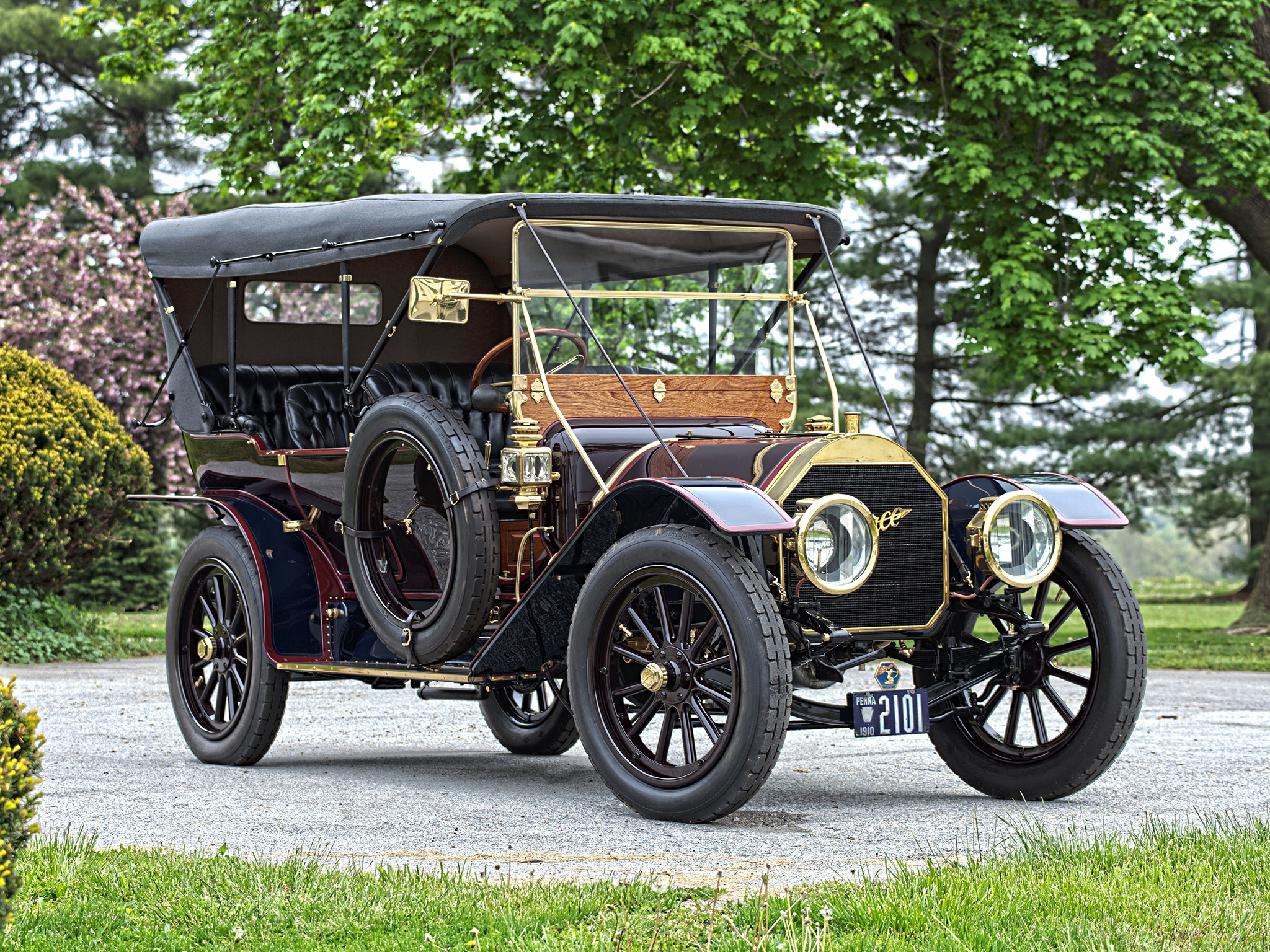Раритет это. Автомобиль Пирс Эрроу 1925. Олдсмобиль Лимитед туринг. Пирс Эрроу 1911. Пежо 1910 года.