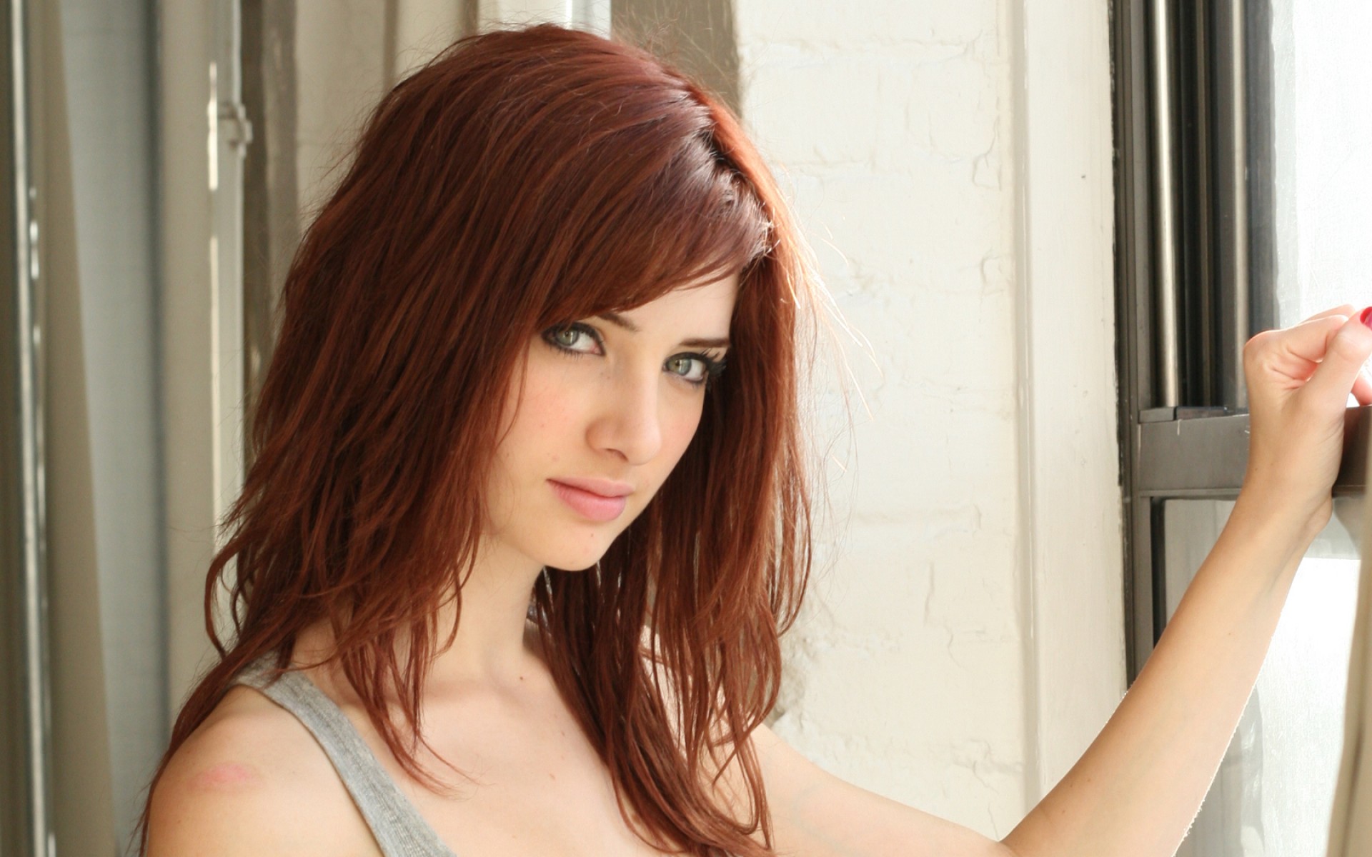 Download mobile wallpaper Susan Coffey, Celebrity, Model, Redhead for free.