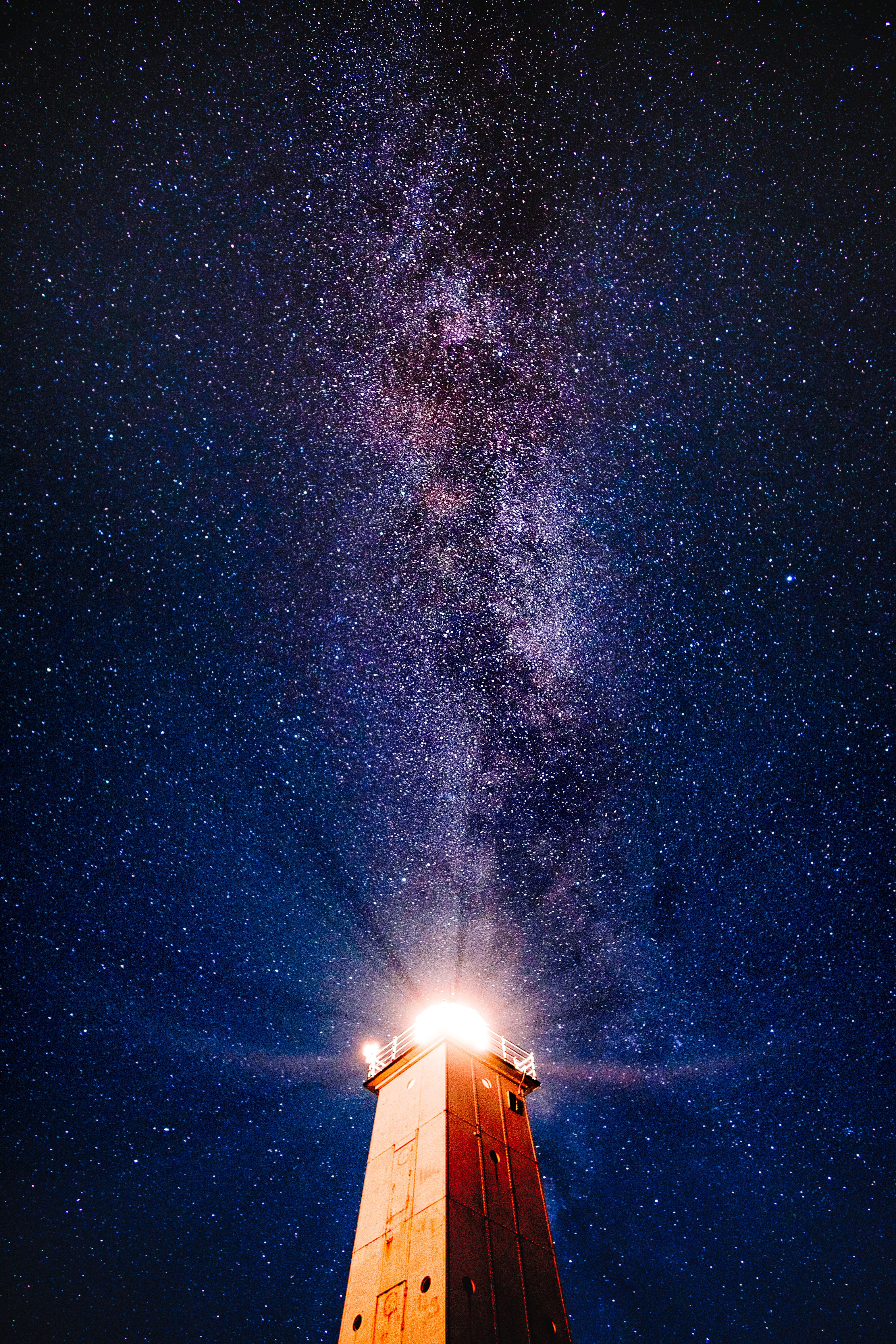 lighthouse, night, universe, shine, light, starry sky 2160p