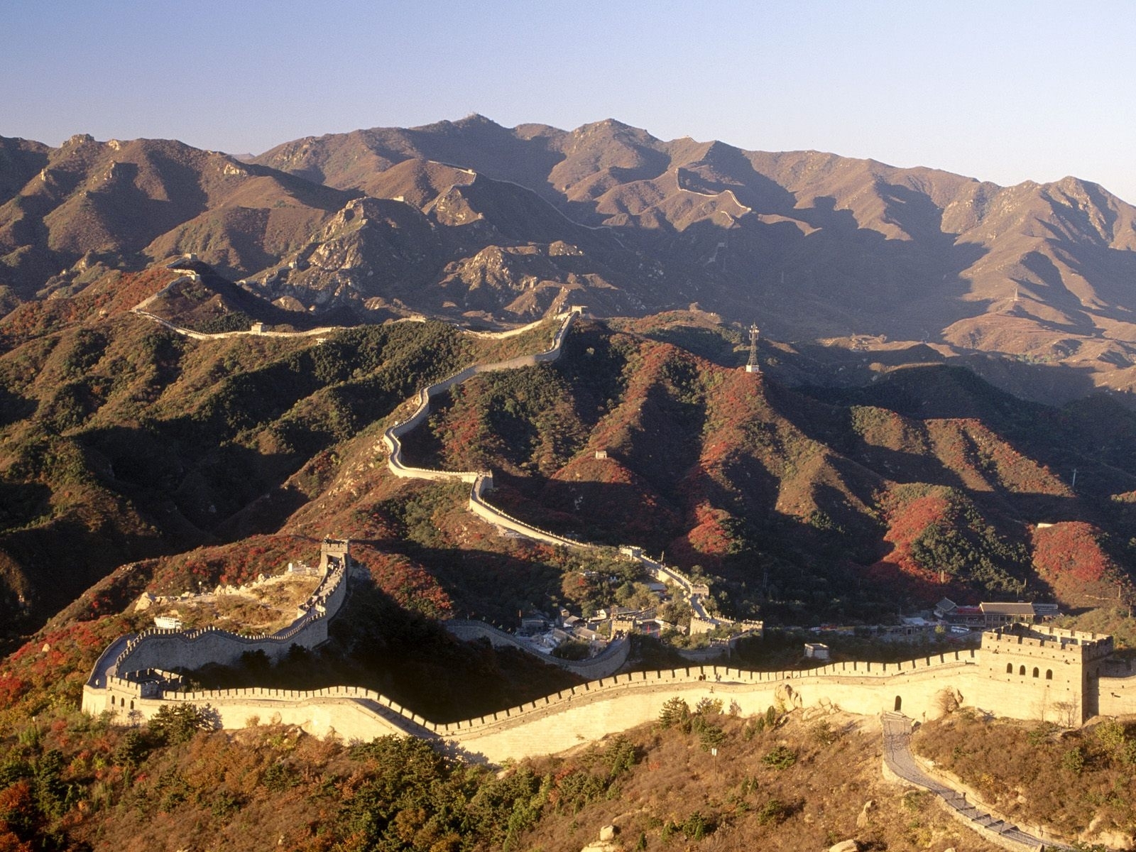 7067 скачать обои великая китайская стена, пейзаж, горы, архитектура - заставки и картинки бесплатно
