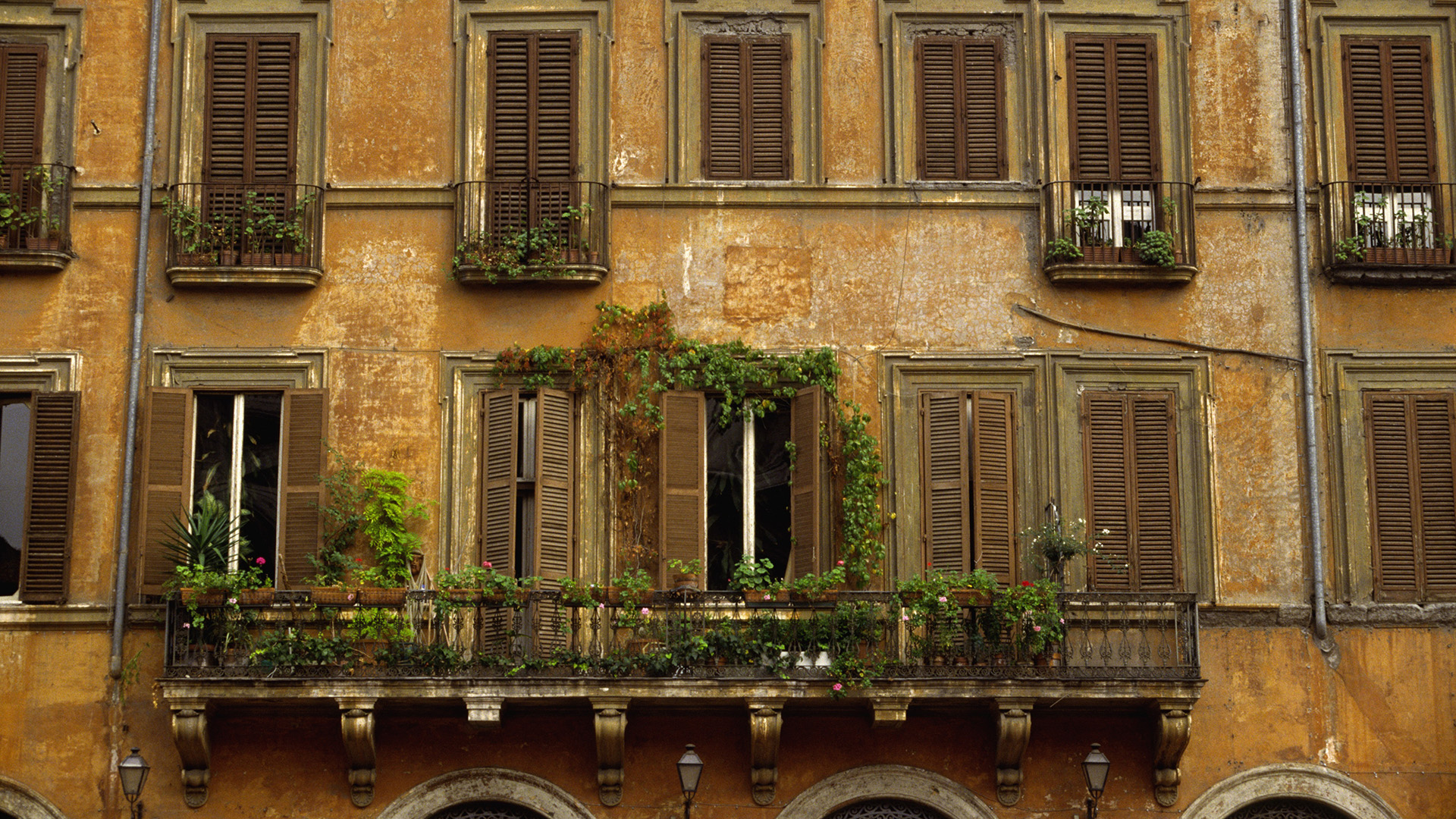 608522 descargar imagen roma, hecho por el hombre, ventana, arquitectura, italia, persianas: fondos de pantalla y protectores de pantalla gratis