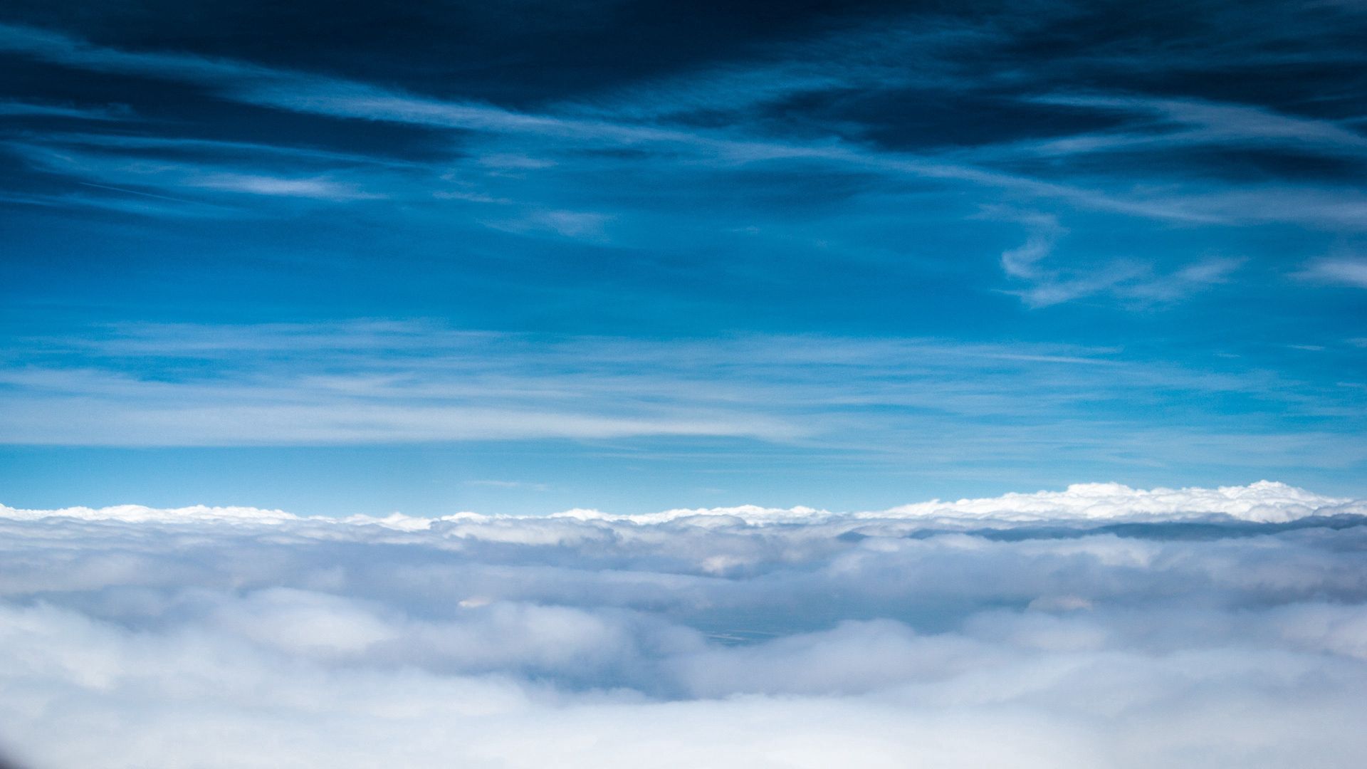 80121 Hintergrundbild herunterladen clouds, linien, natur, sky, blau, höhe, frische, farbtöne, schattierungen, luft - Bildschirmschoner und Bilder kostenlos