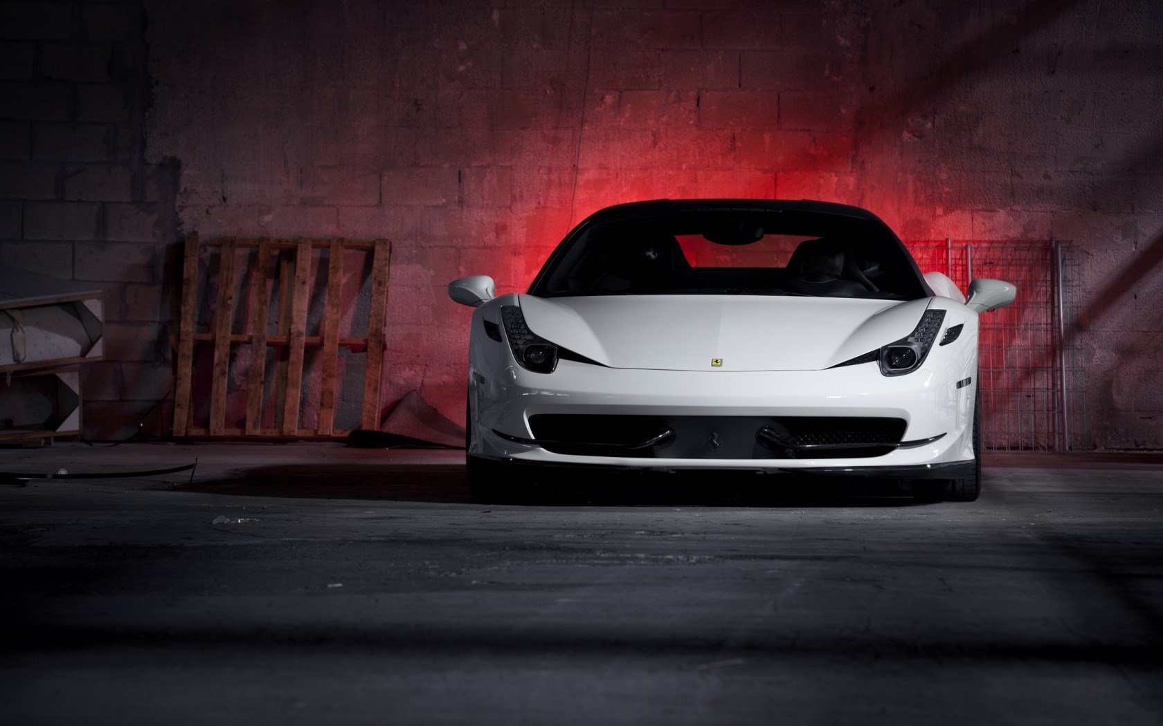 Феррари 458 Italia белый