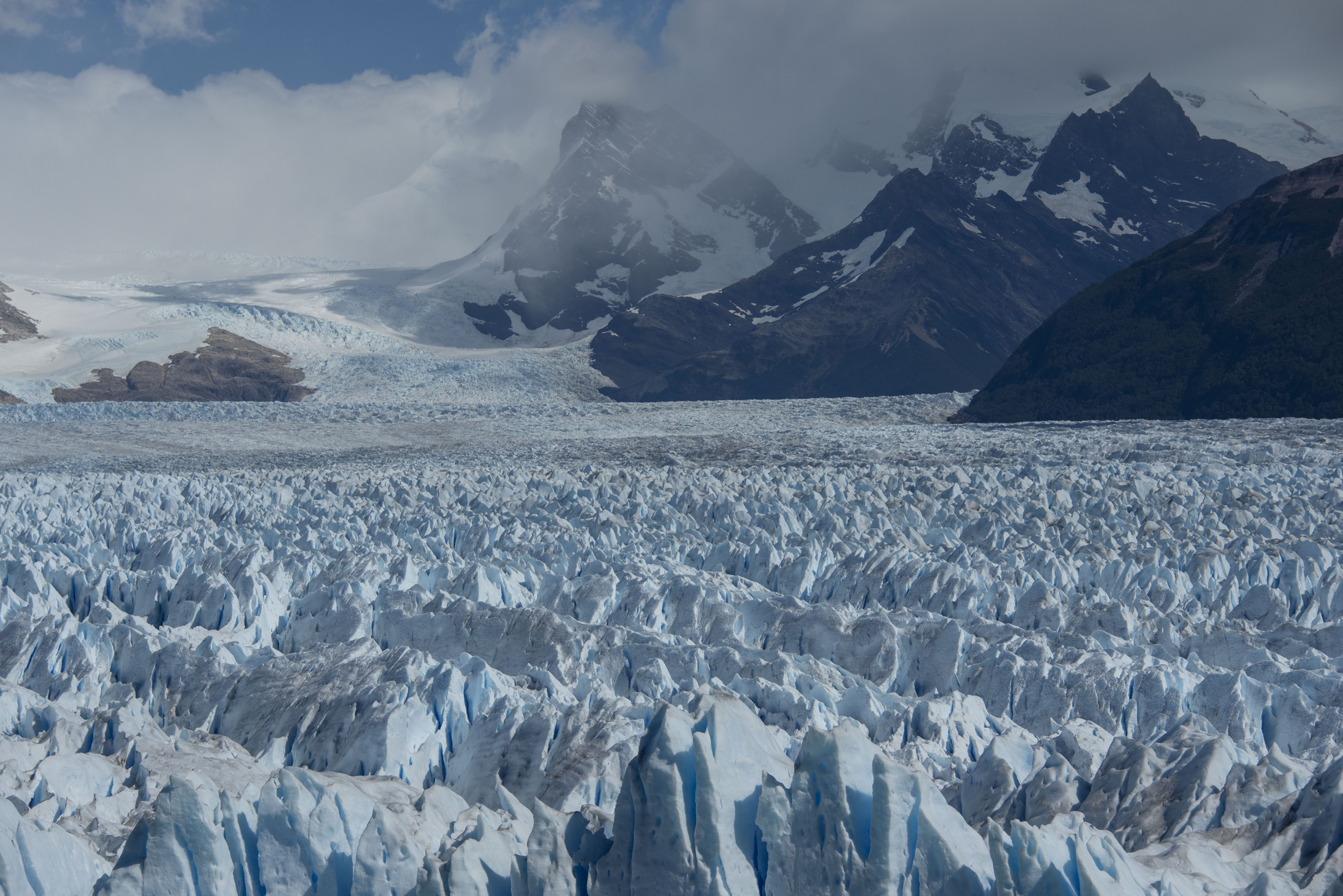 Скачати мобільні шпалери Льодовик, Замерзлий, Заморожені, Лід, Природа, Гори, Пейзаж безкоштовно.