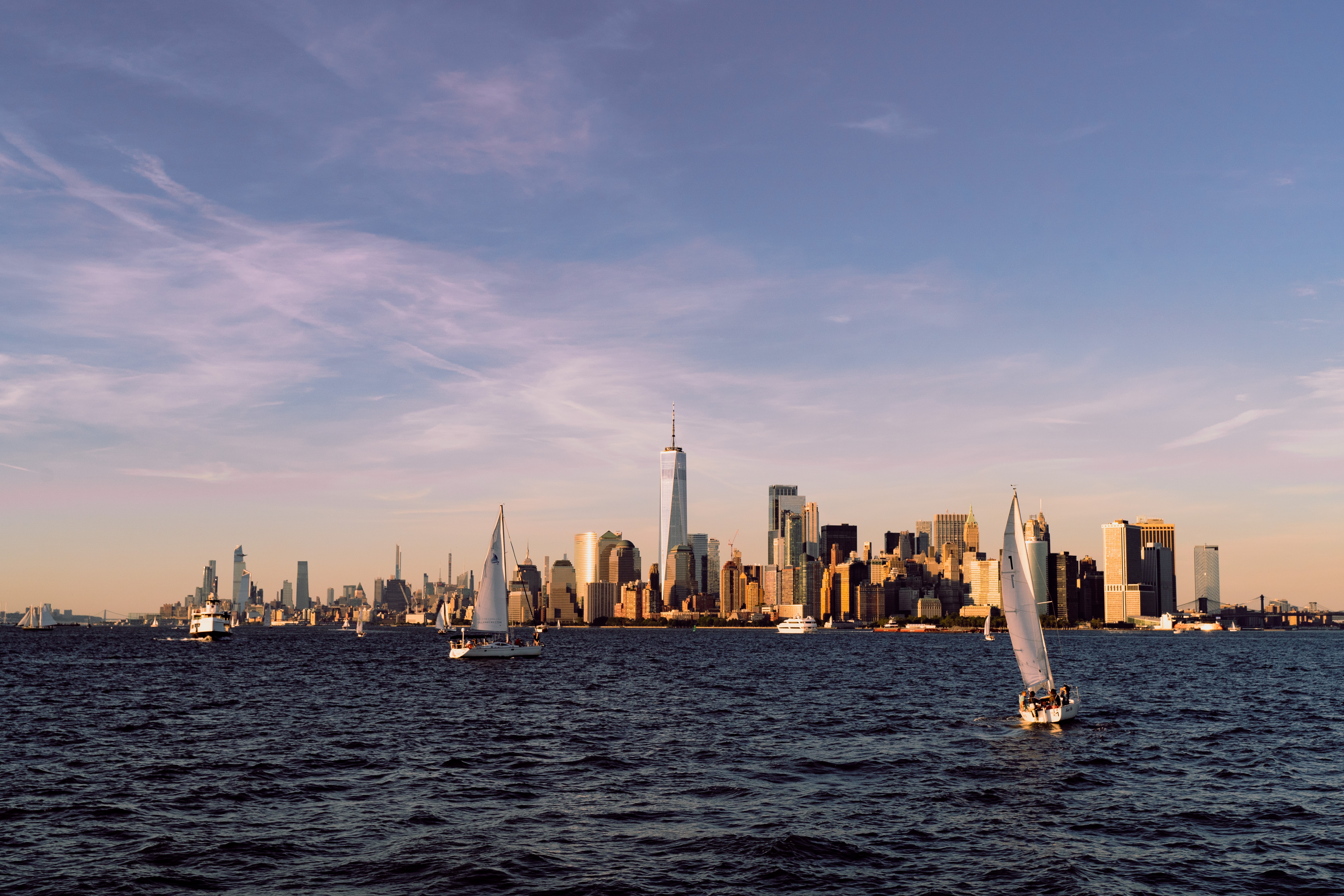 cities, water, city, building, sailboat, sailfish Desktop Wallpaper