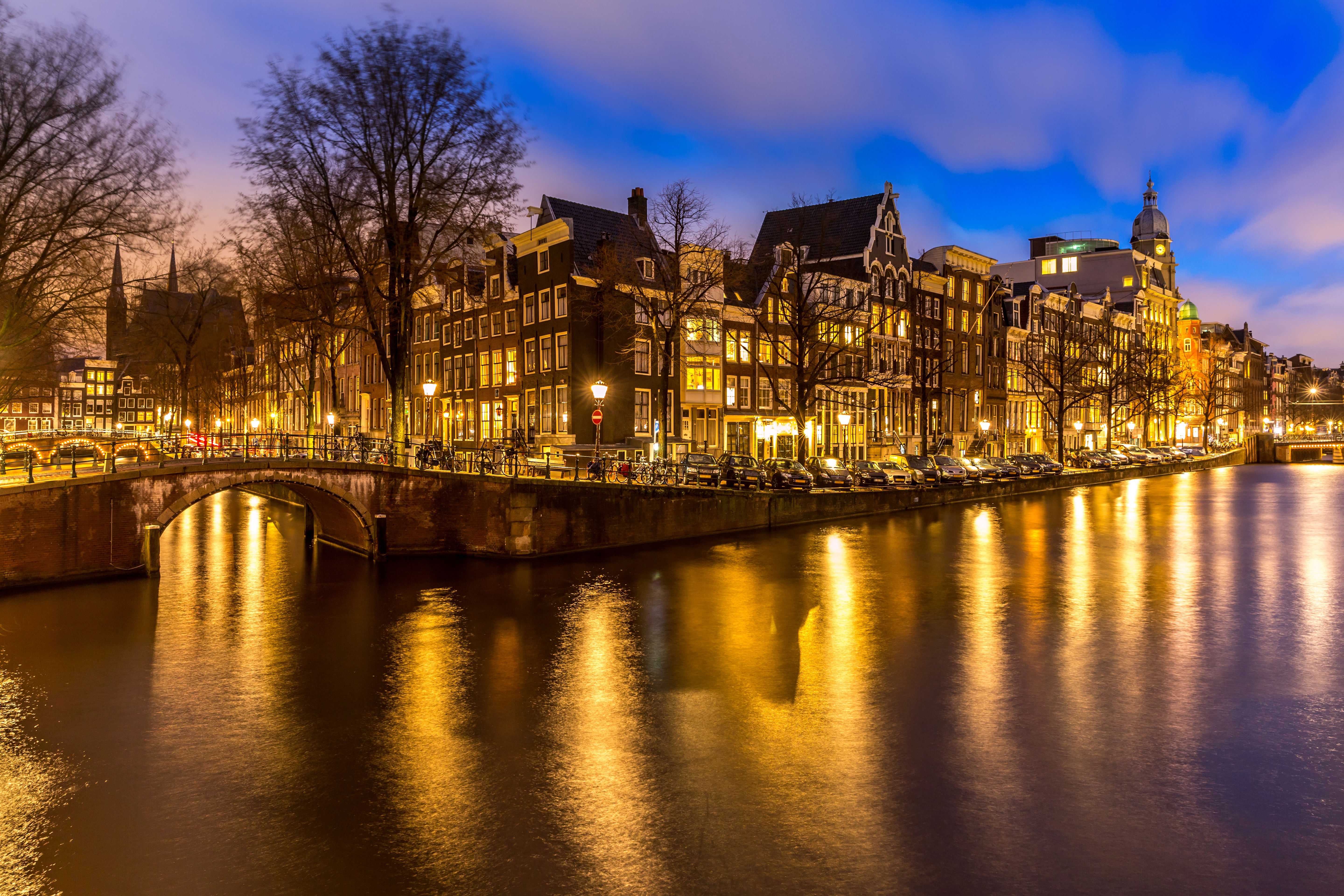 465685 Bildschirmschoner und Hintergrundbilder Amsterdam auf Ihrem Telefon. Laden Sie  Bilder kostenlos herunter