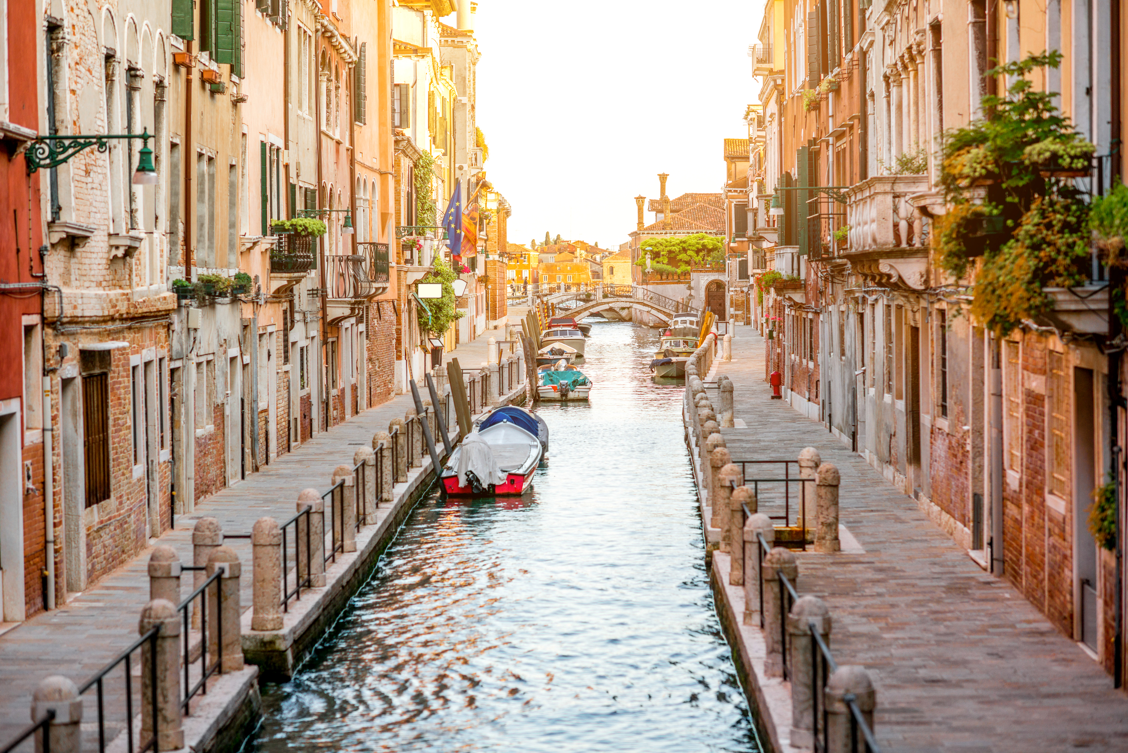 398066 завантажити шпалери створено людиною, венеція, човен, канал, місто, будинок, італія, міста - заставки і картинки безкоштовно