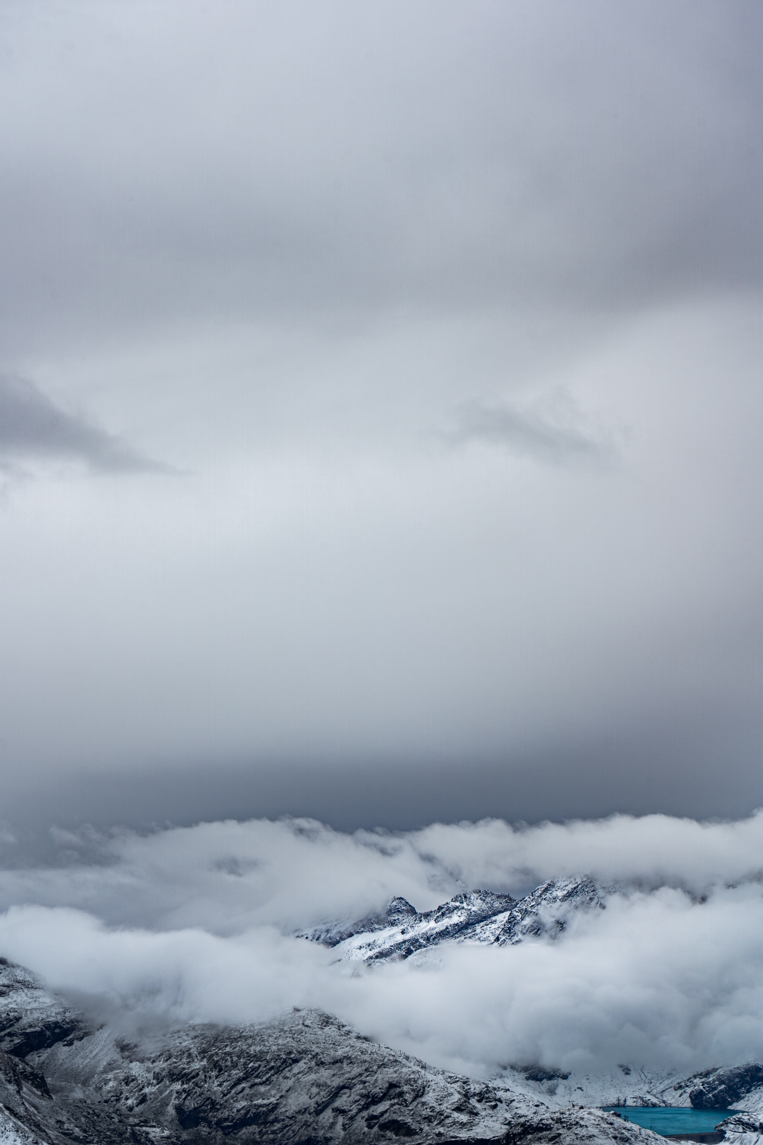 Скачать обои бесплатно Туман, Вершина, Небо, Облака, Природа, Горы картинка на рабочий стол ПК