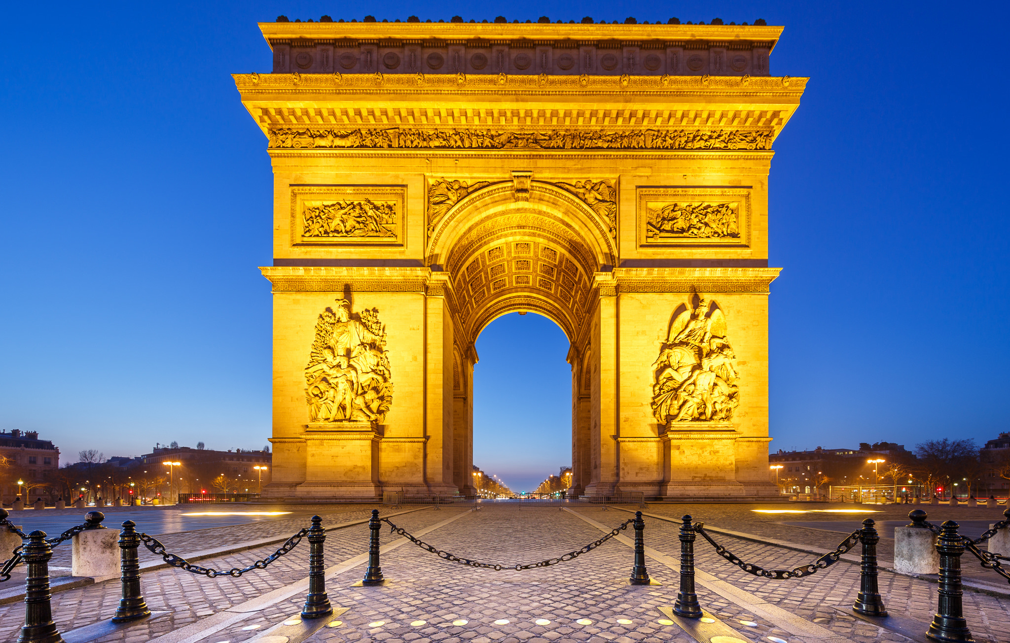 394777 descargar imagen noche, hecho por el hombre, arco del triunfo, francia, monumento, parís, monumentos: fondos de pantalla y protectores de pantalla gratis