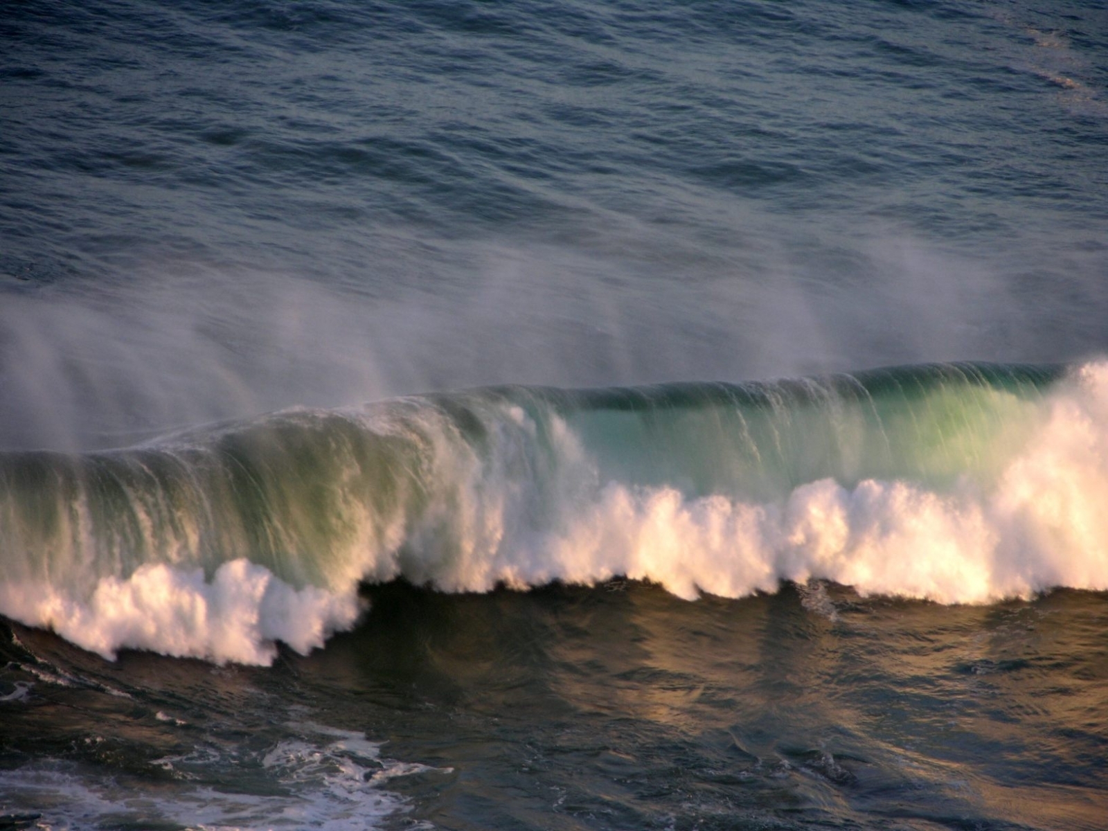 Handy-Wallpaper Wasser, Waves, Landschaft, Sea kostenlos herunterladen.