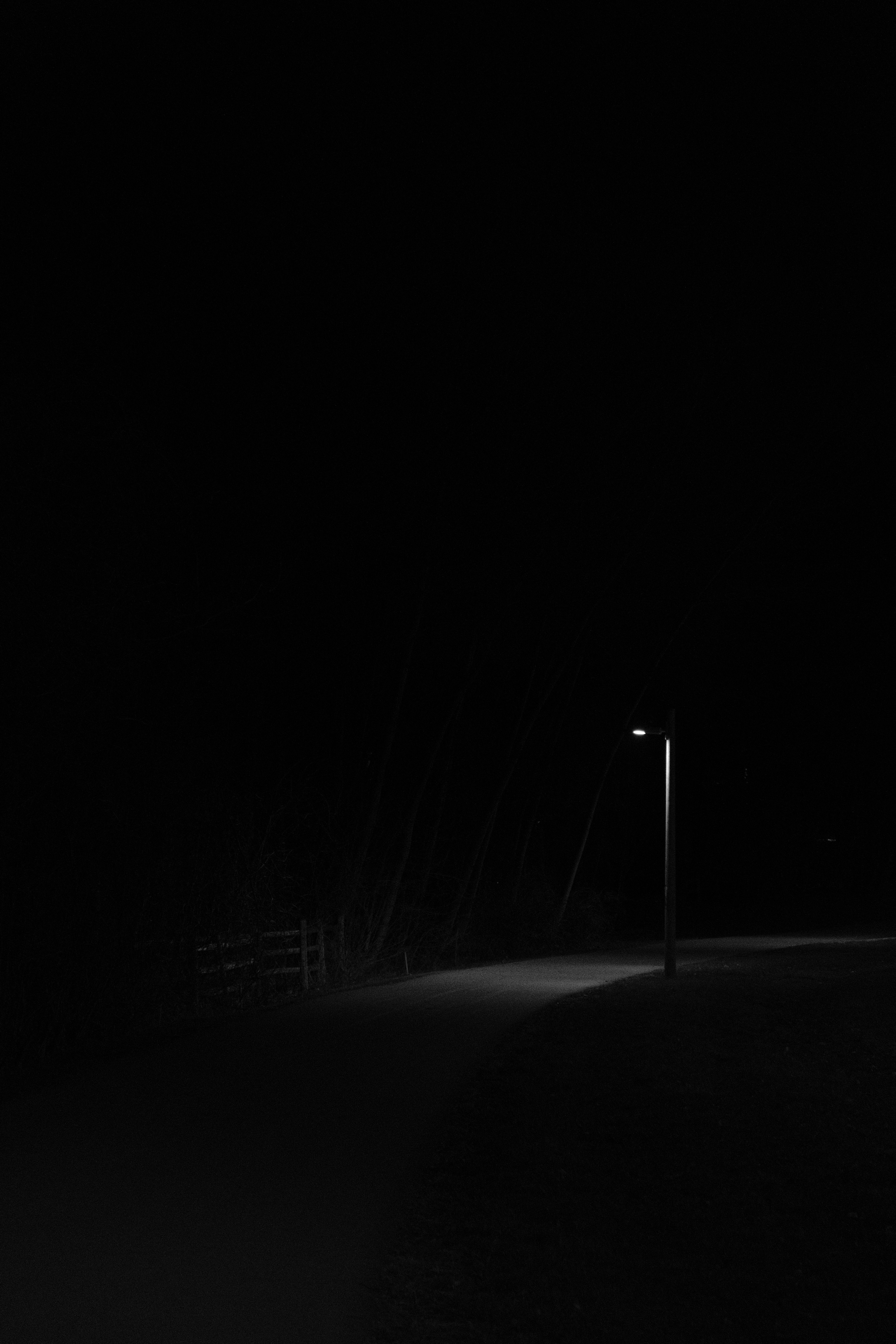black, bw, night, glow, lantern, road, lamp, chb Smartphone Background