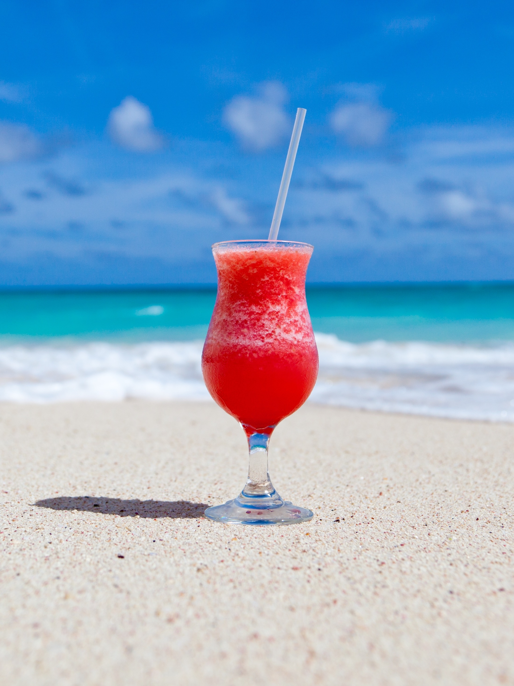 Download mobile wallpaper Food, Beach, Sand, Summer, Glass, Drink, Cocktail for free.