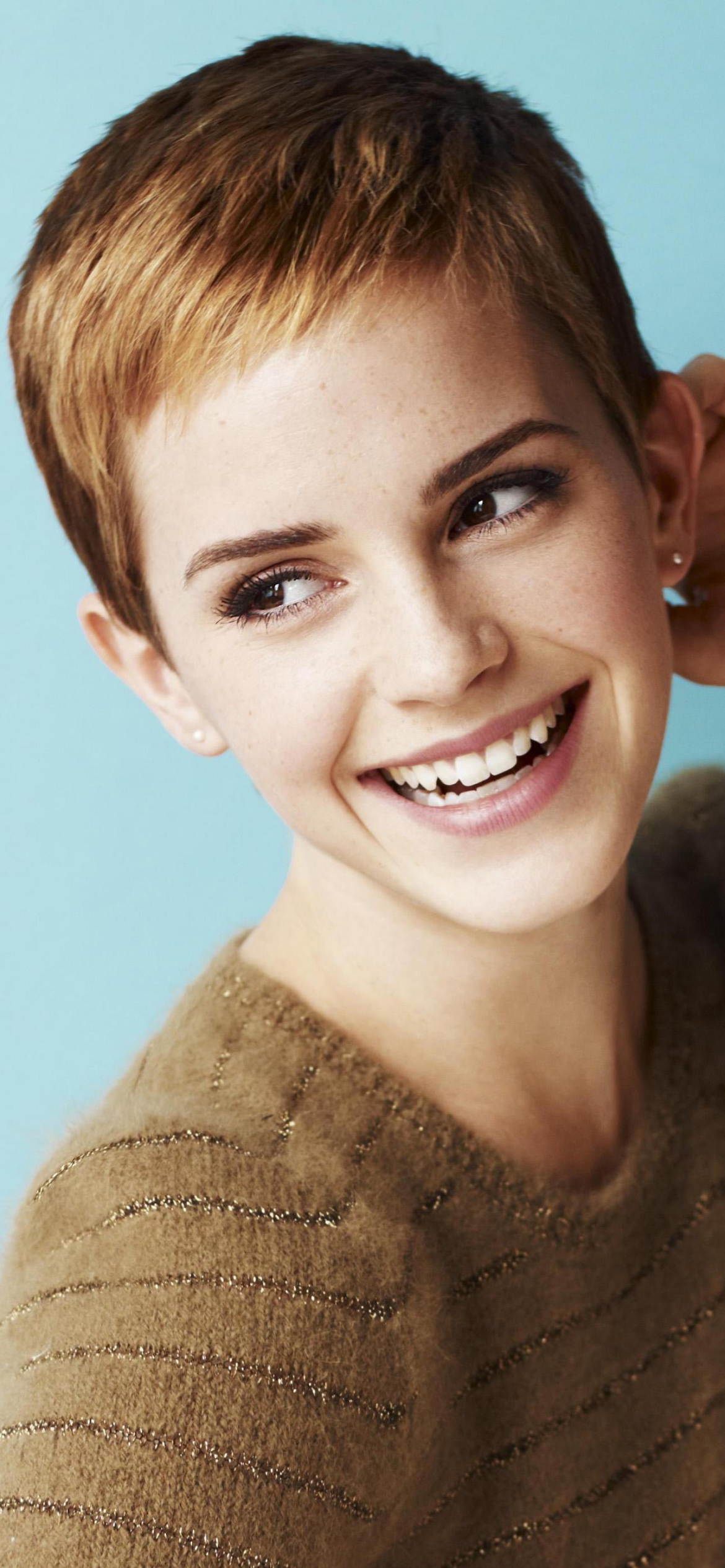 Short wedding hairstyles from the red carpet- Emma Watson