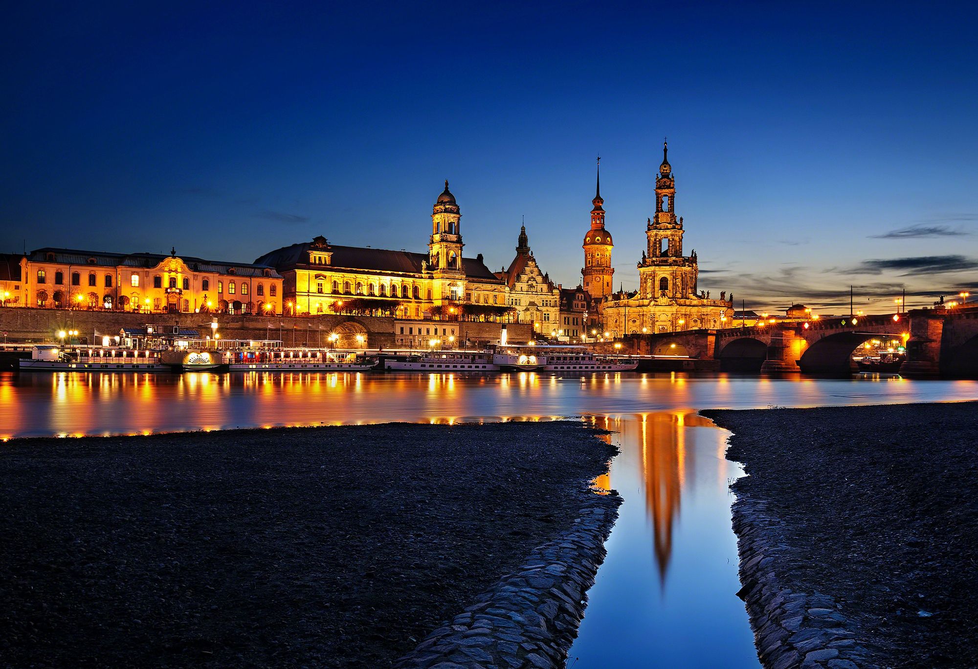 Река в Дрездене