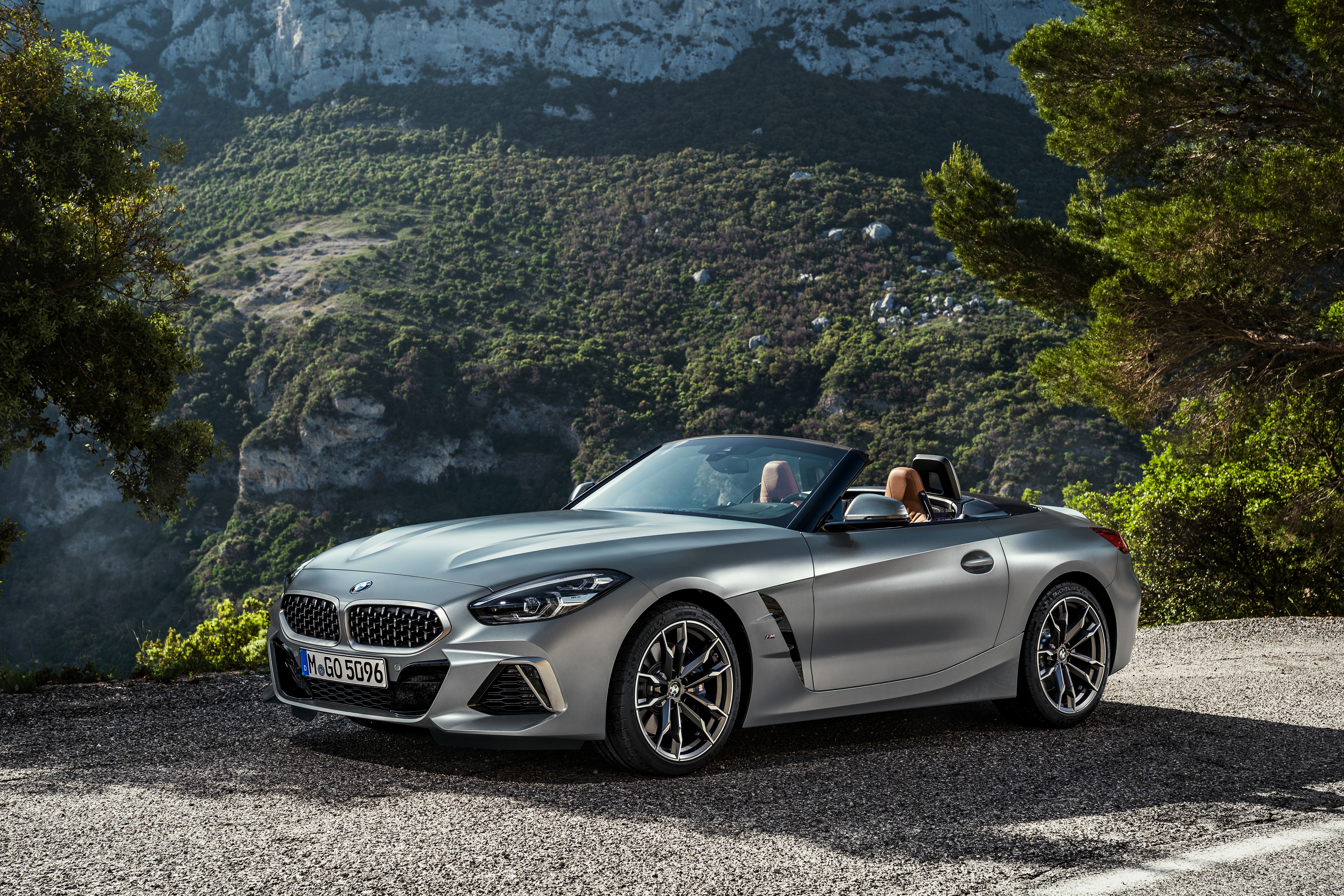 bmw z4, vehicles, bmw, cabriolet, car, silver car lock screen backgrounds