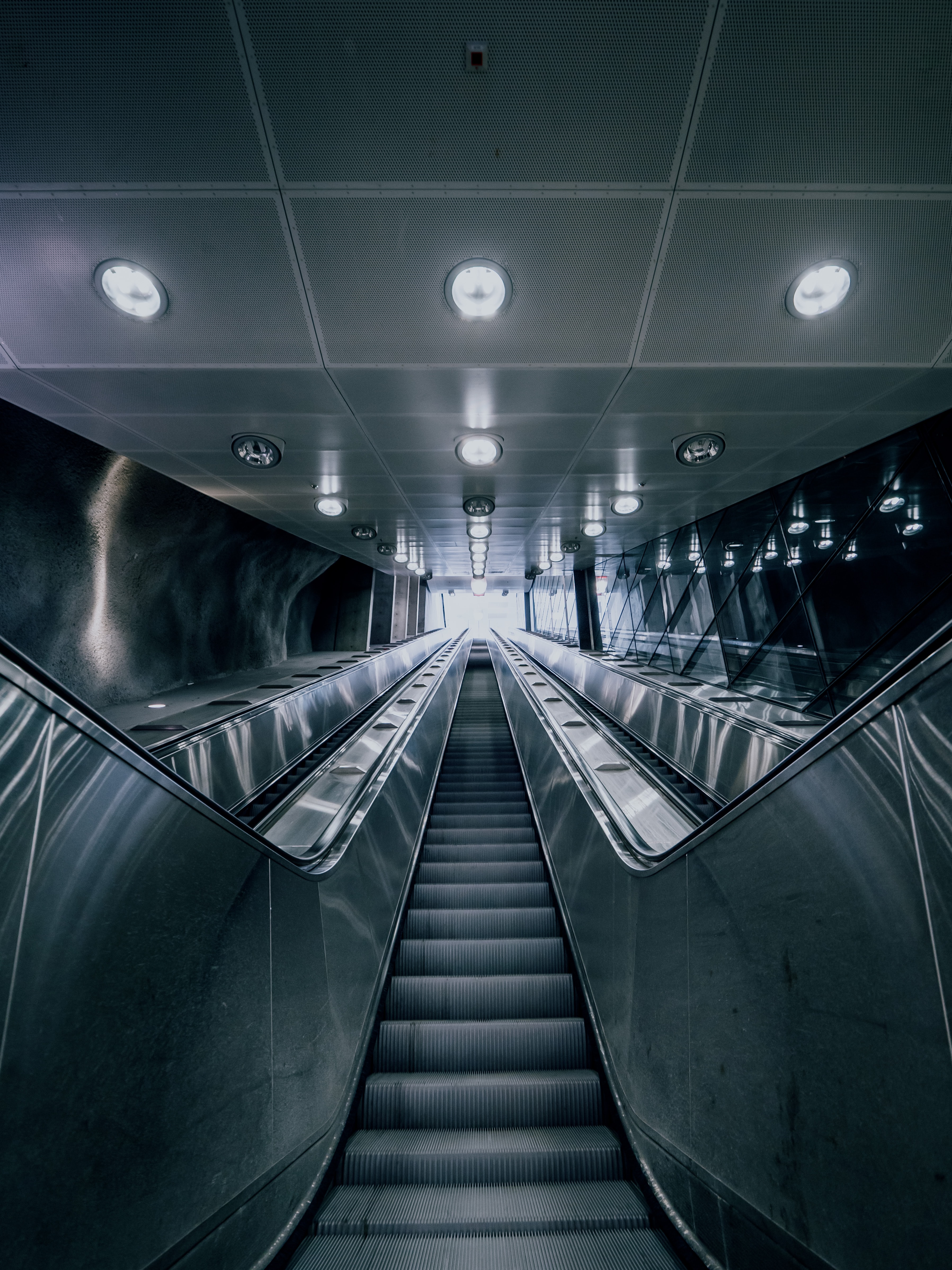 miscellanea, miscellaneous, lamp, stairs, ladder, steps, lamps, metro, subway, escalator cell phone wallpapers