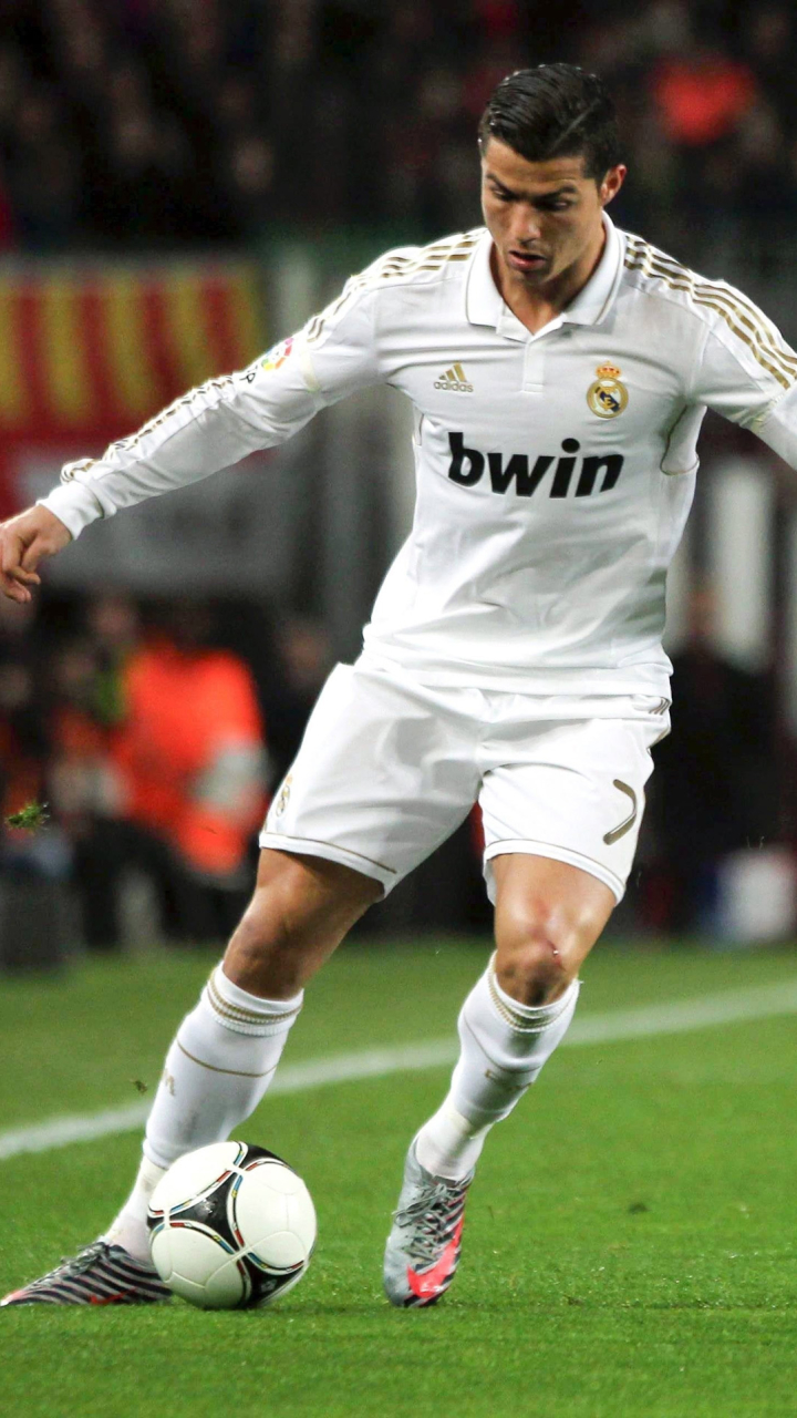 Download Bwin White Jersey Cristiano Ronaldo iPhone Wallpaper