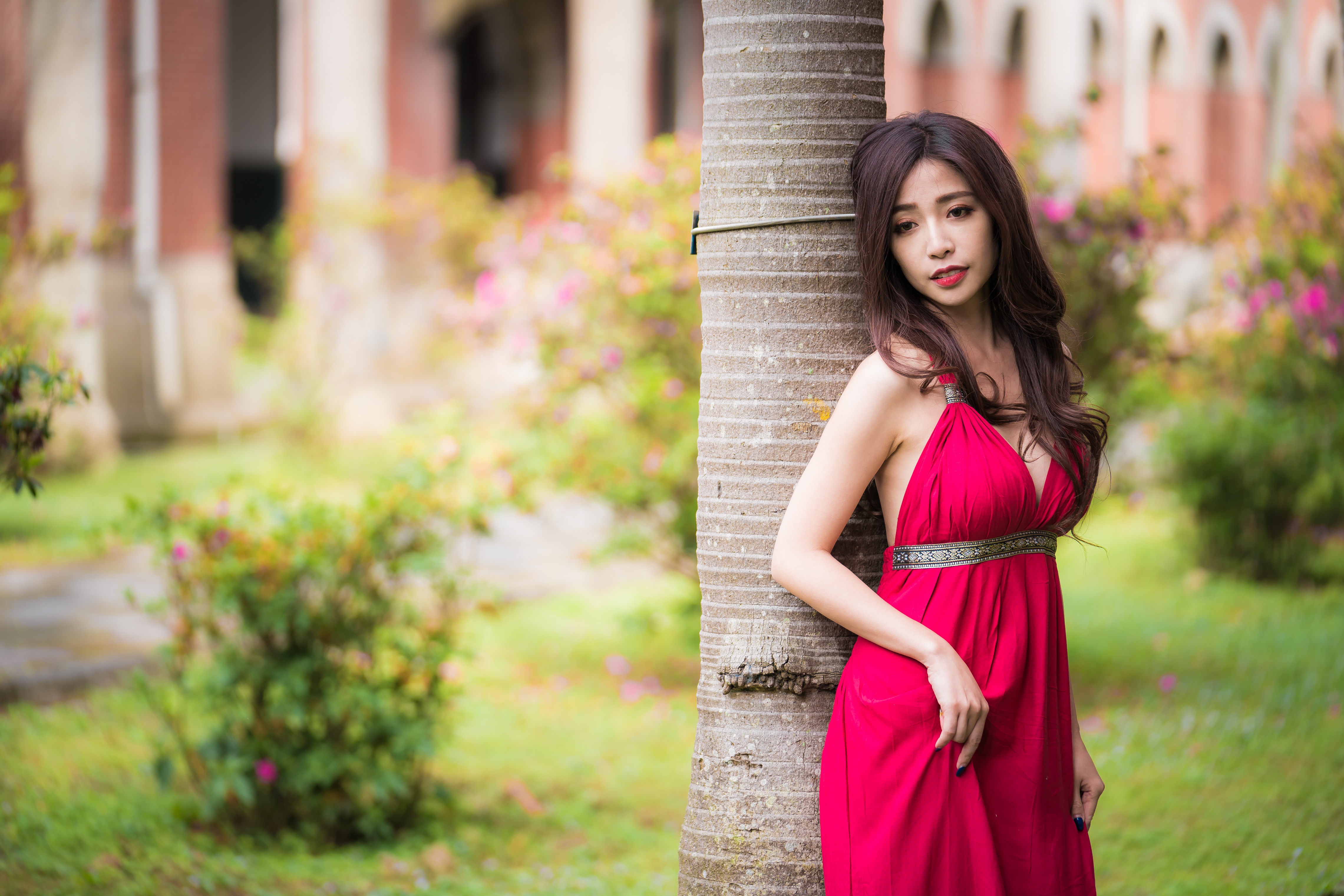 девушка азиатки фото в платьях фото 88