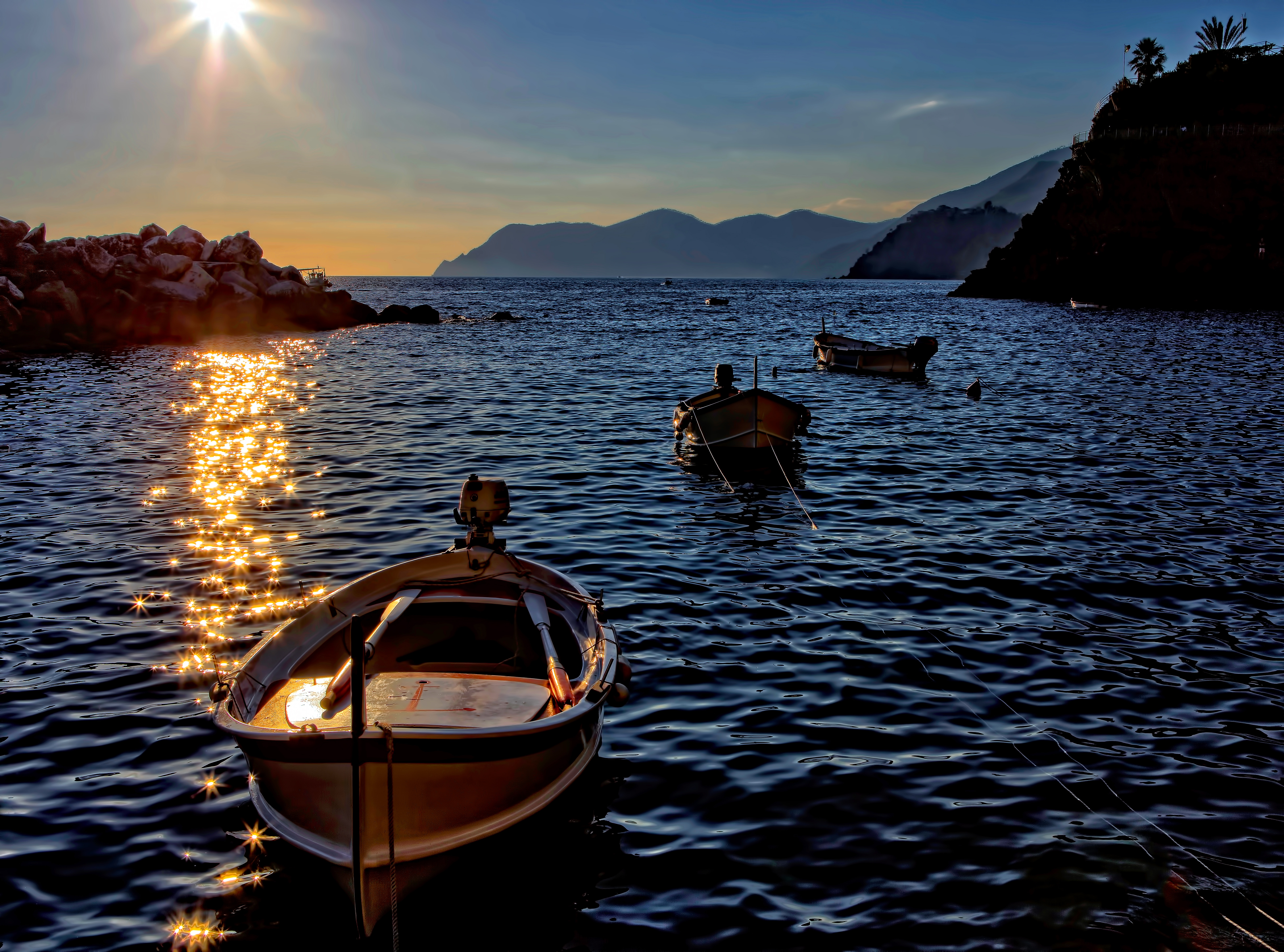 Laden Sie das Sunset, Ein Boot, Boot, Natur, Wasser, Scheinen, Sea, Brillanz-Bild kostenlos auf Ihren PC-Desktop herunter