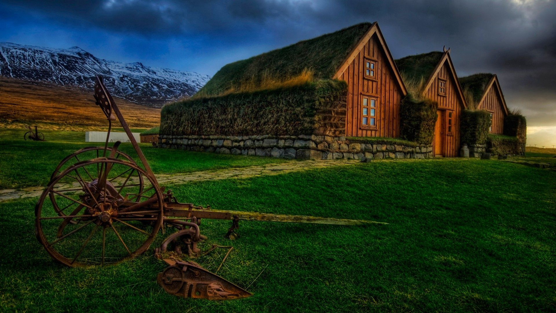 cities, houses, grass, old, country, craft Full HD