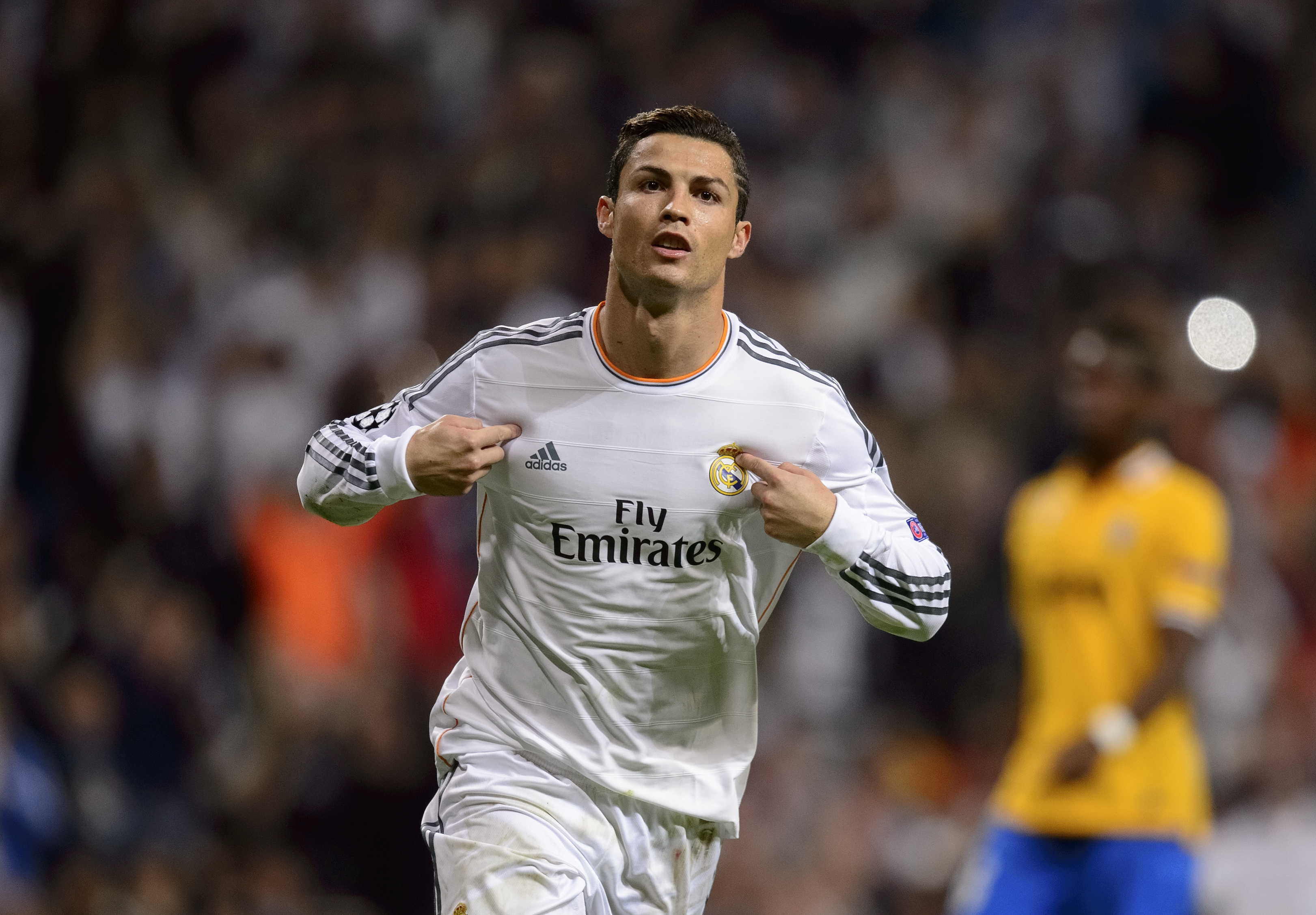393972 Bildschirmschoner und Hintergrundbilder Cristiano Ronaldo auf Ihrem Telefon. Laden Sie  Bilder kostenlos herunter