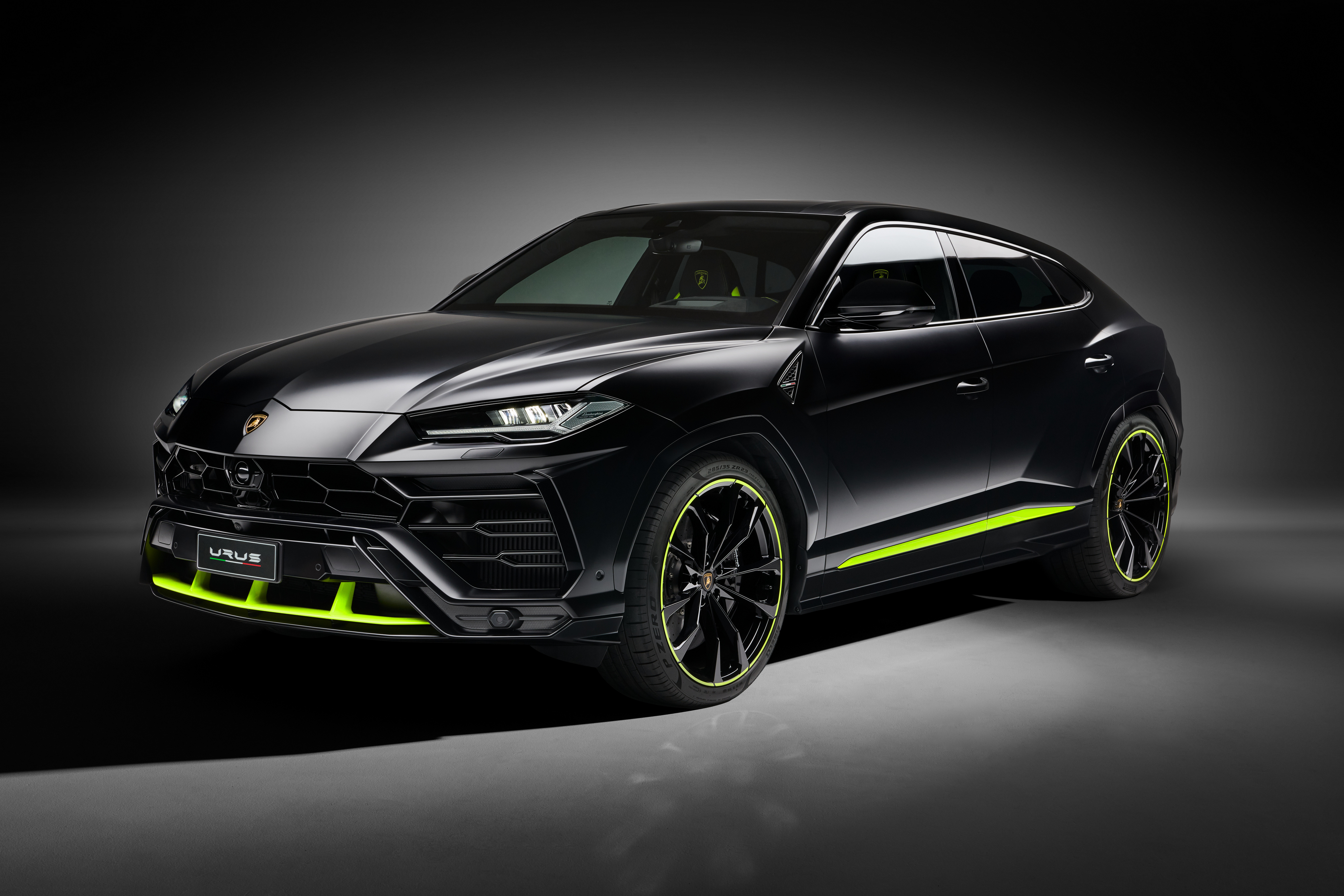 Lamborghini Urus 2021