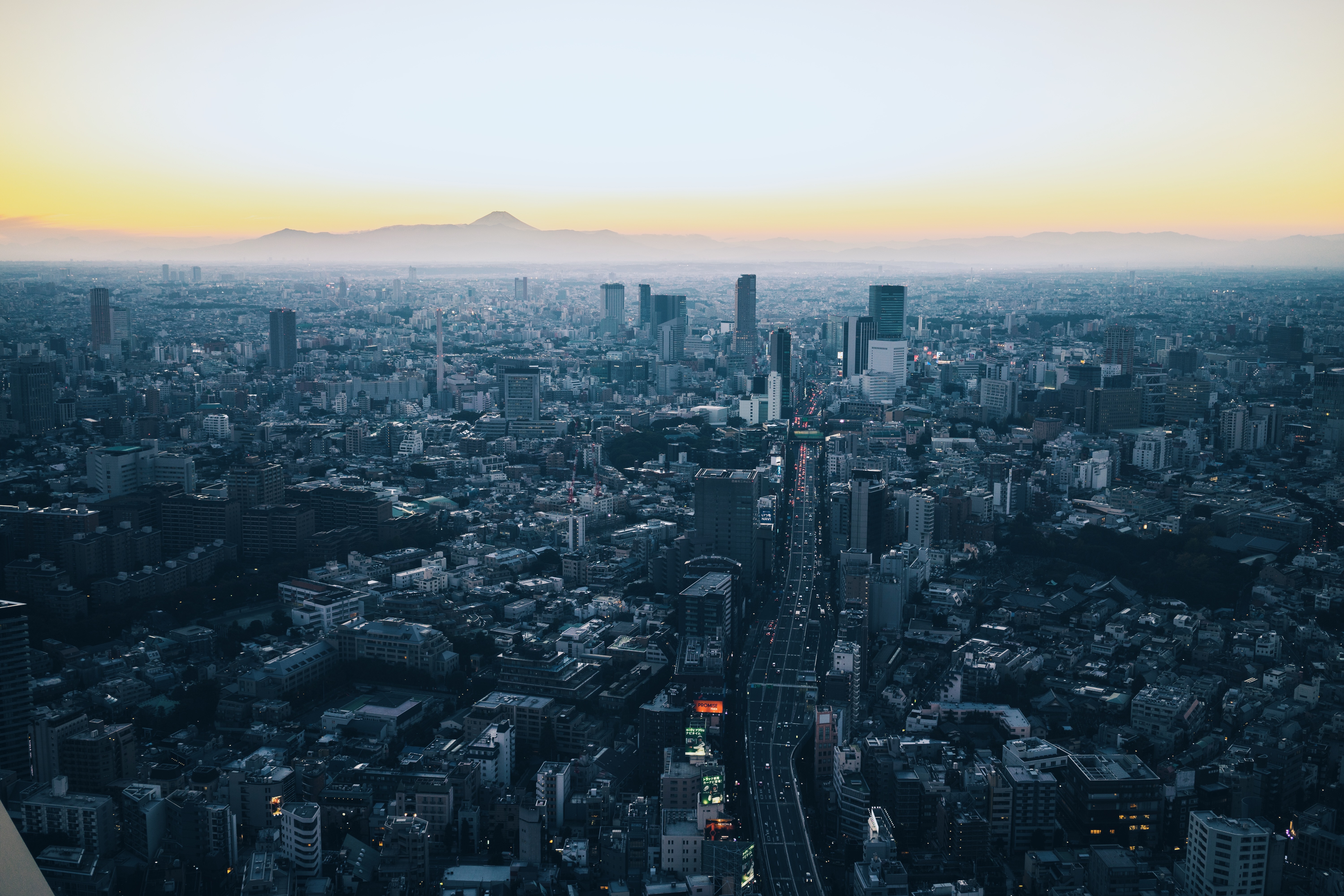 Handy-Wallpaper Städte, Stadt, Wolkenkratzer, Blick Von Oben, Minato, Japan kostenlos herunterladen.