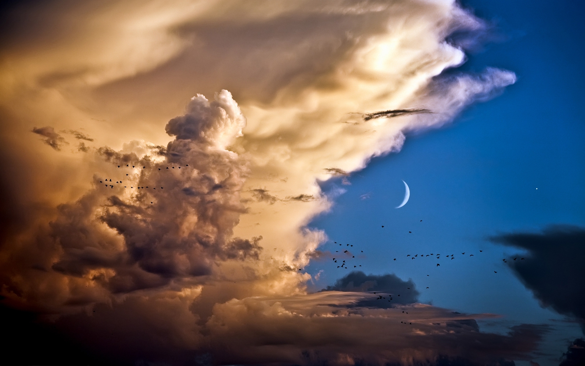 Скачать картинку Небо, Облака, Пейзаж, Луна в телефон бесплатно.