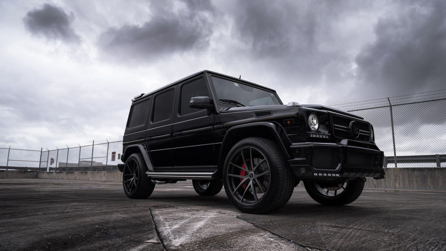 Black Mercedes SUV