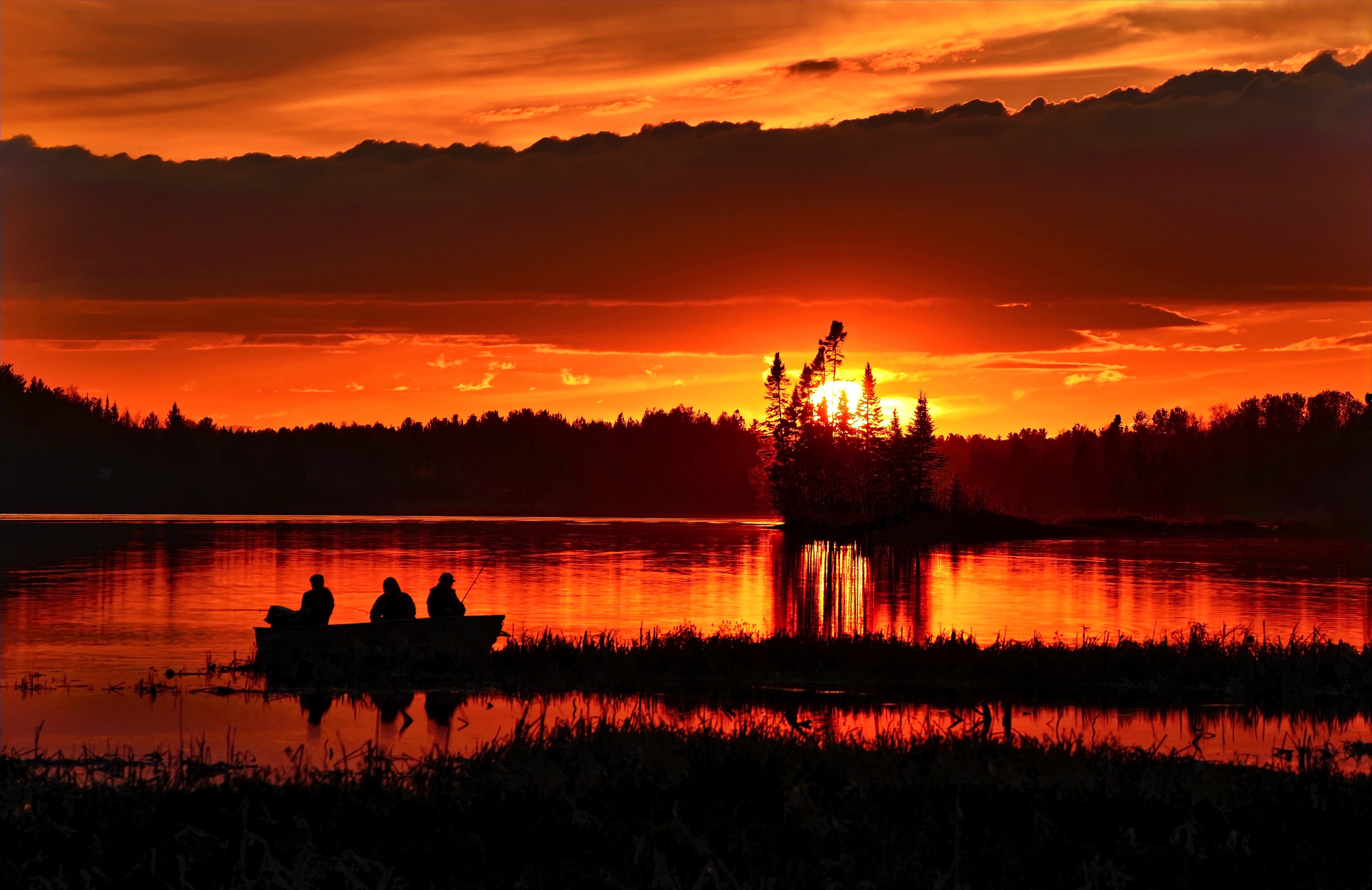 免费下载日落, 天空, 云, 船, 晚上, 摄影, 湖泊, 钓鱼, 橙色（颜色）手机壁纸。
