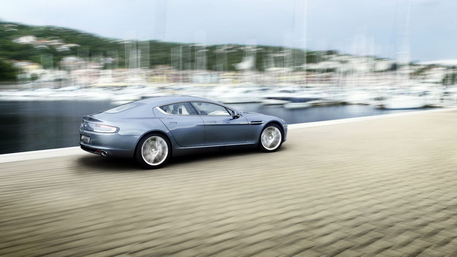 Aston Martin rapide 2010