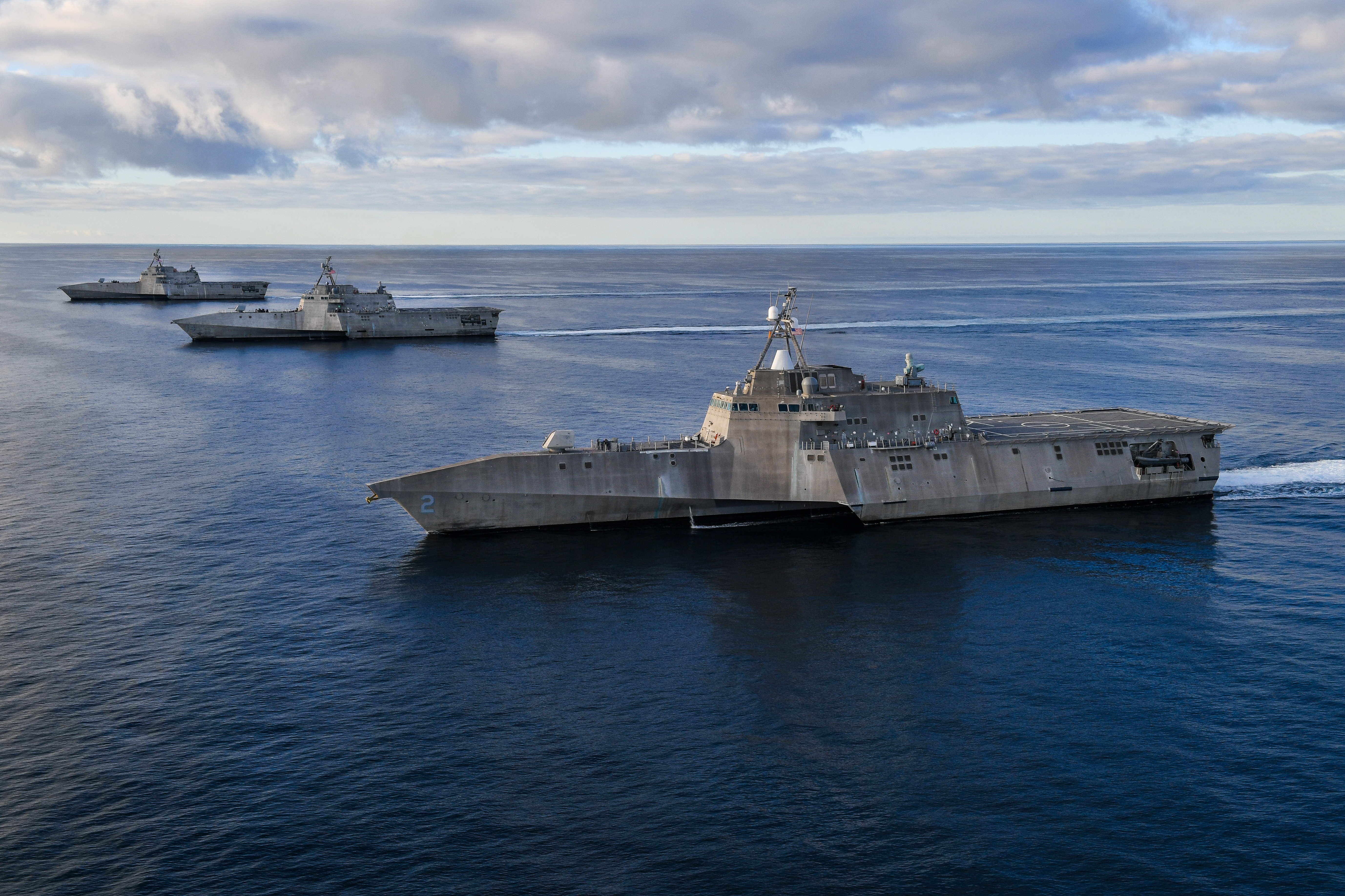 Uss gyatt. LCS-2 «Индепенденс». USS LCS-2 ‘Independence’. Боевой корабль LCS-2 Independence. Тримаран USS Independence.