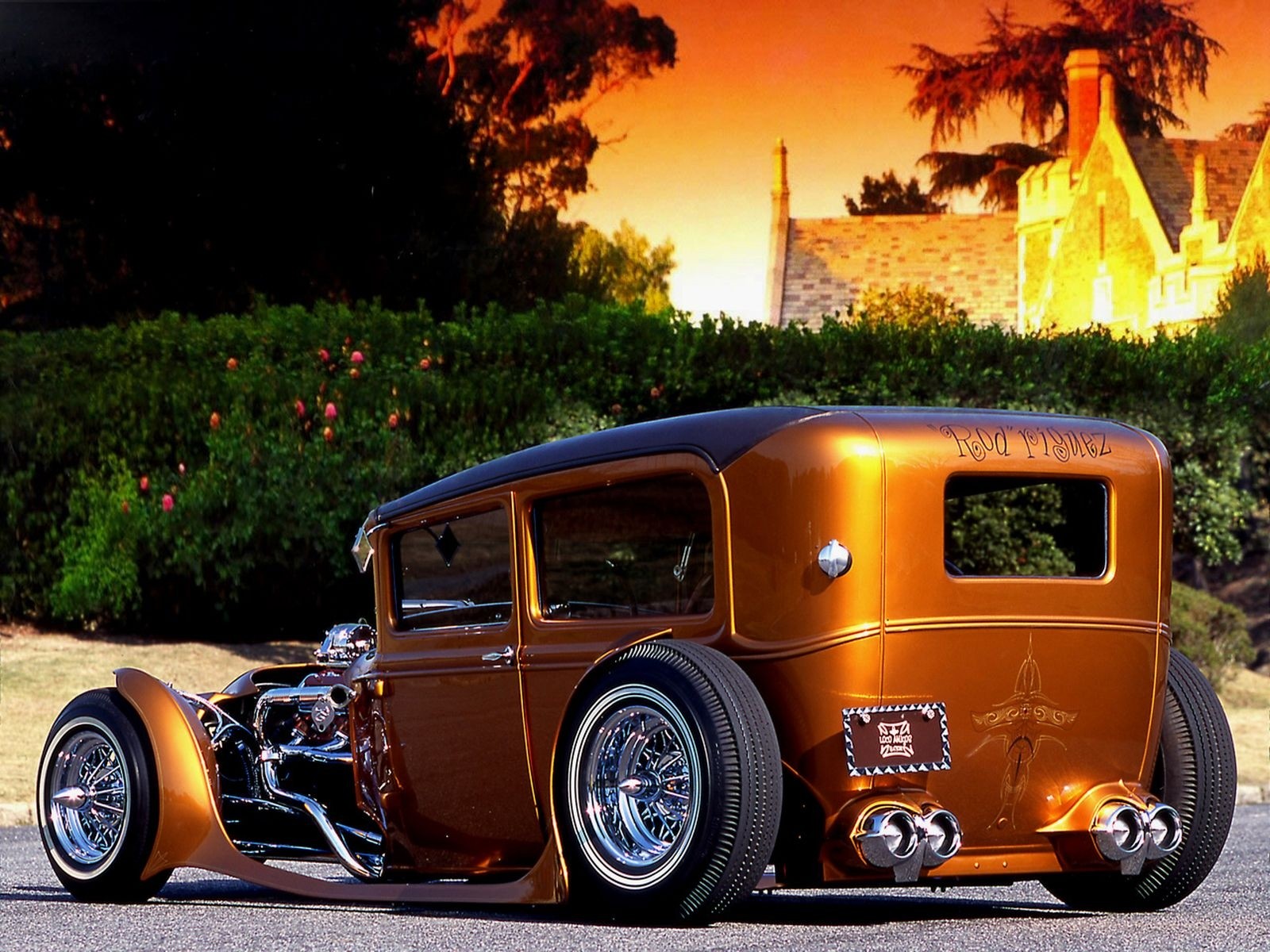 Hot Rod sedan