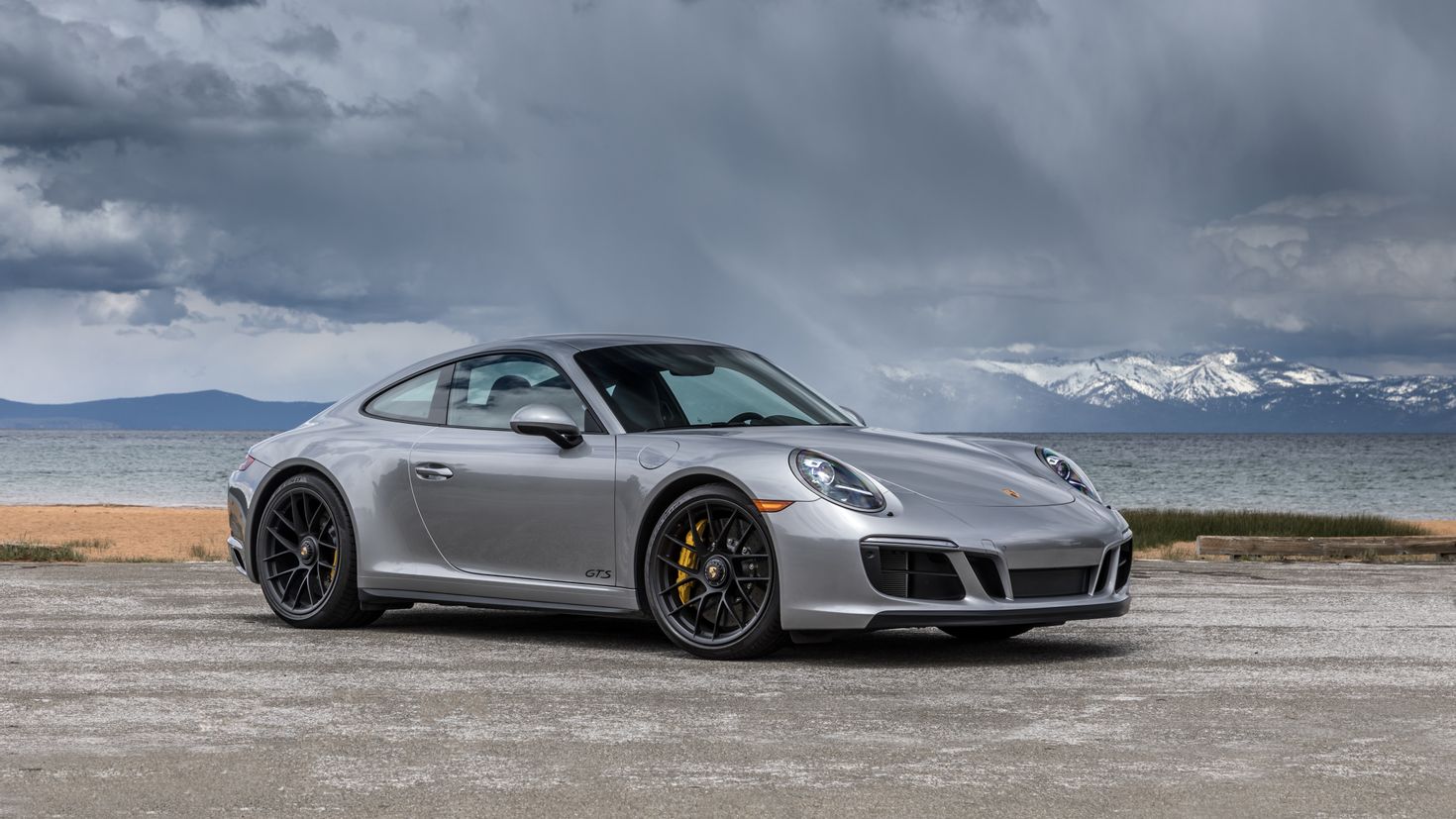 Porsche 911 Carrera GTS Coupe