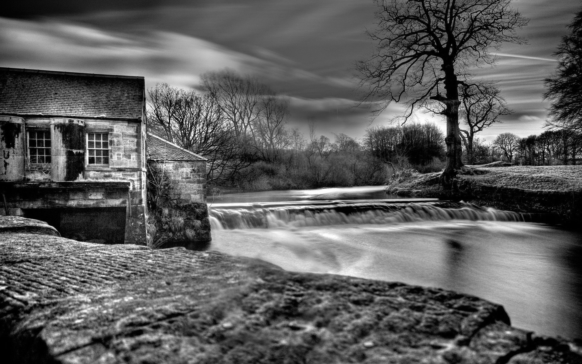 black and white, nature, water, rivers, house, dam 2160p