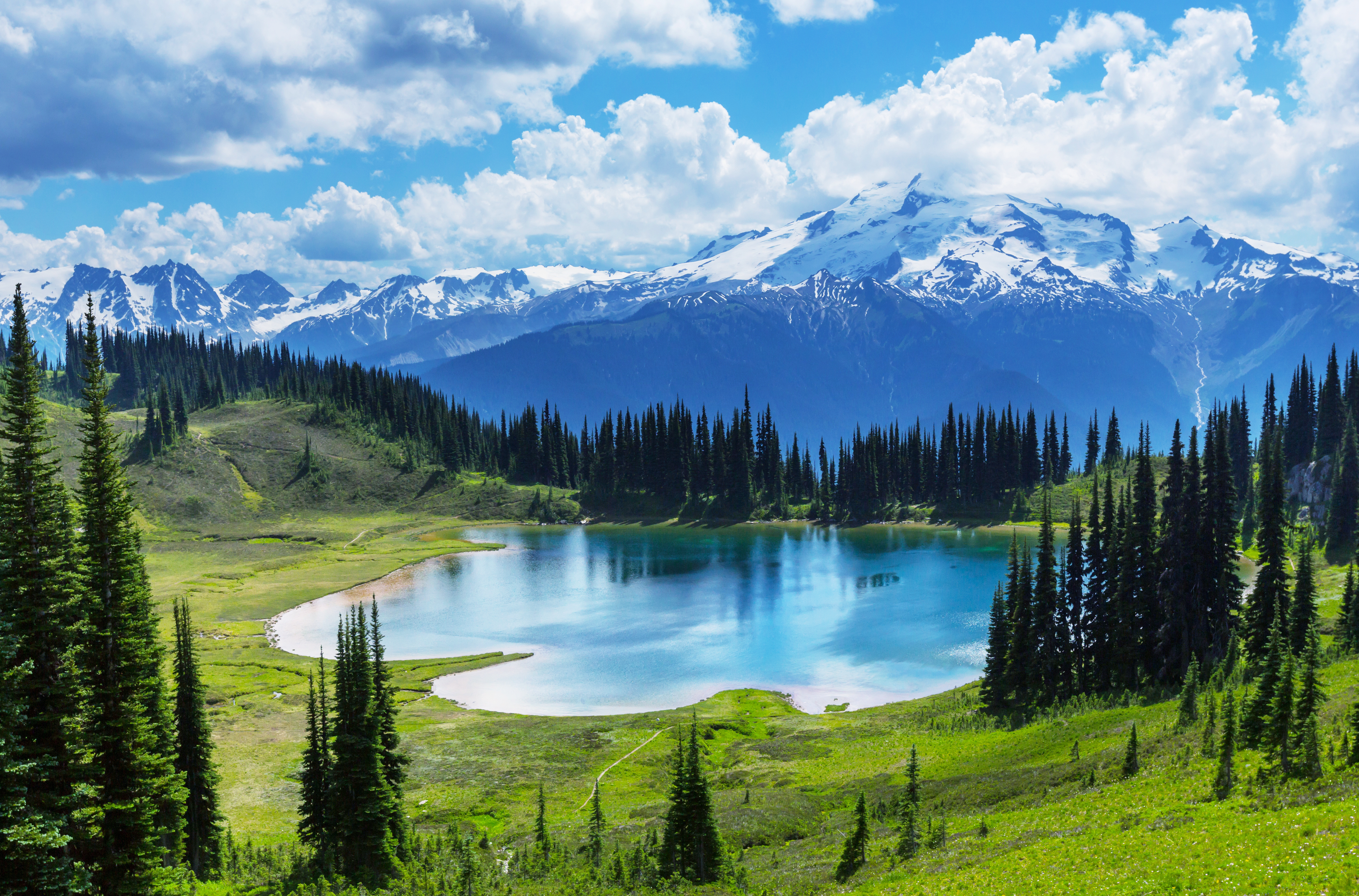 402684 Bild herunterladen natur, erde/natur, moränensee, banff nationalpark, kanada, wald, see, landschaft, seen - Hintergrundbilder und Bildschirmschoner kostenlos