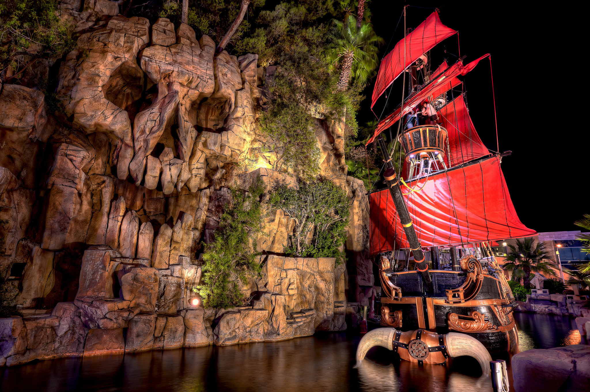 Остров пиратов. Бухта парусник Тортуга. Пиратский парк на полуострове самана. Пиратский корабль и остров.