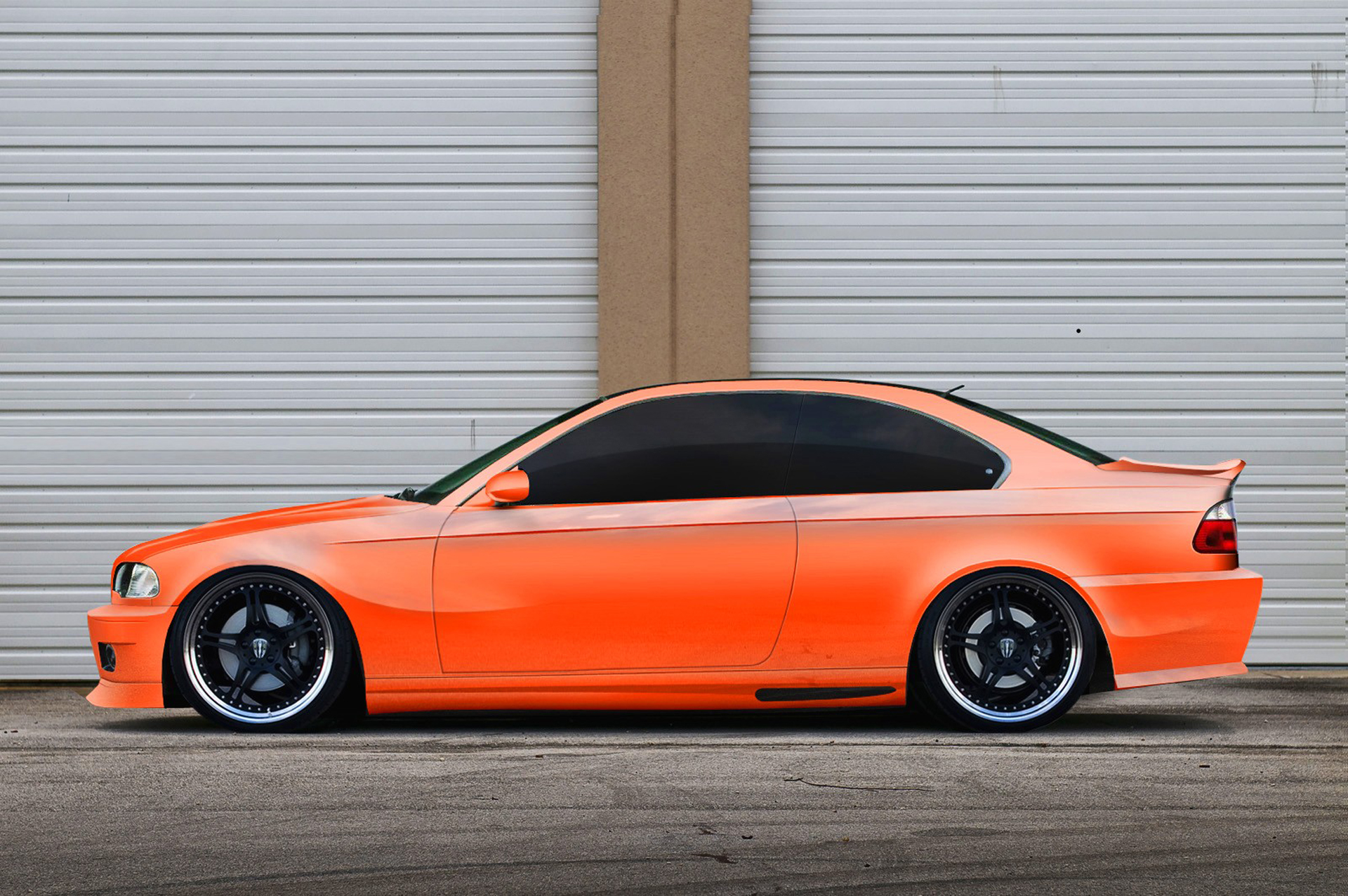 Оранжевый за тонированная BMW