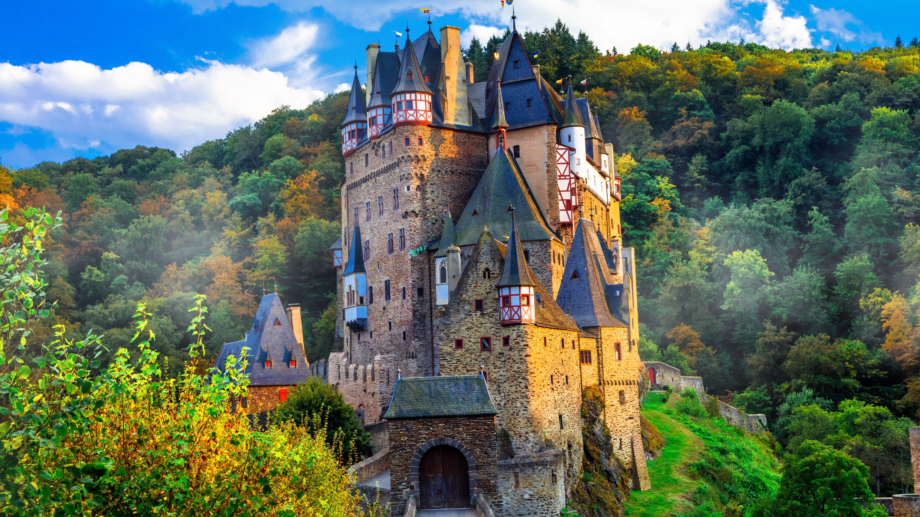 436161 descargar fondo de pantalla castillo de eltz, hecho por el hombre, castillo, otoño, castillos: protectores de pantalla e imágenes gratis