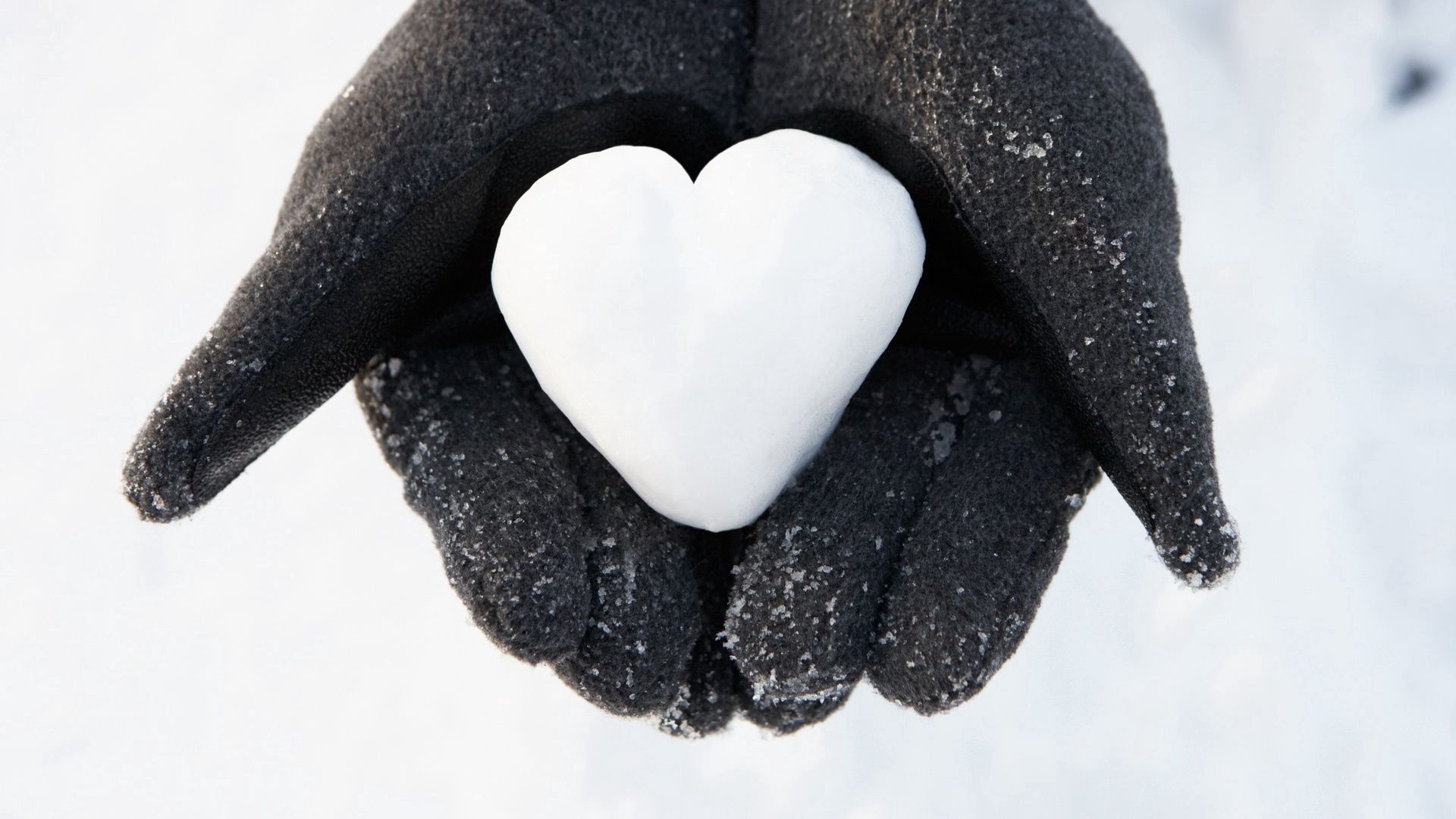 Download mobile wallpaper Snow, Symbol, Hands, Heart, Love for free.