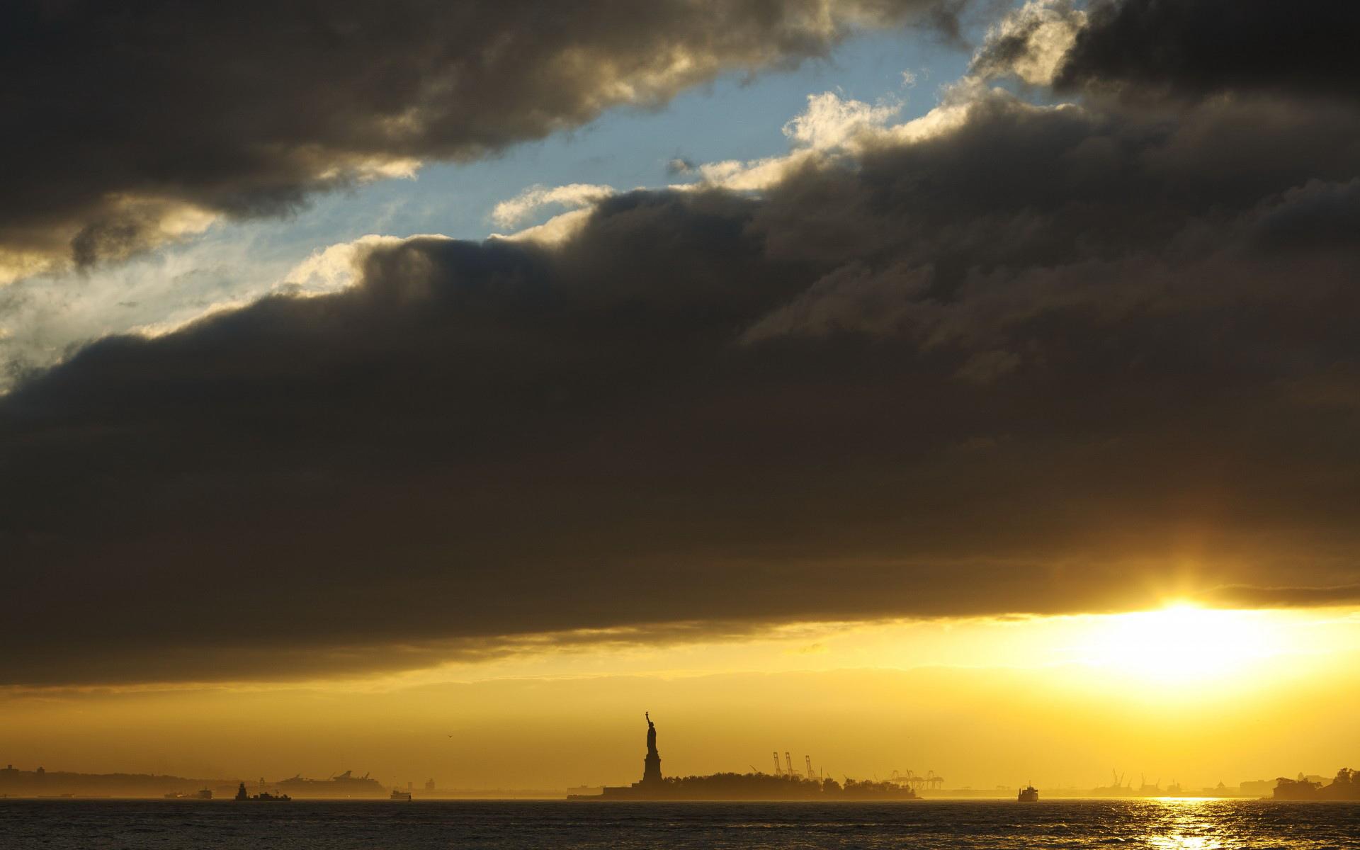 Statue Of Liberty  8k Backgrounds